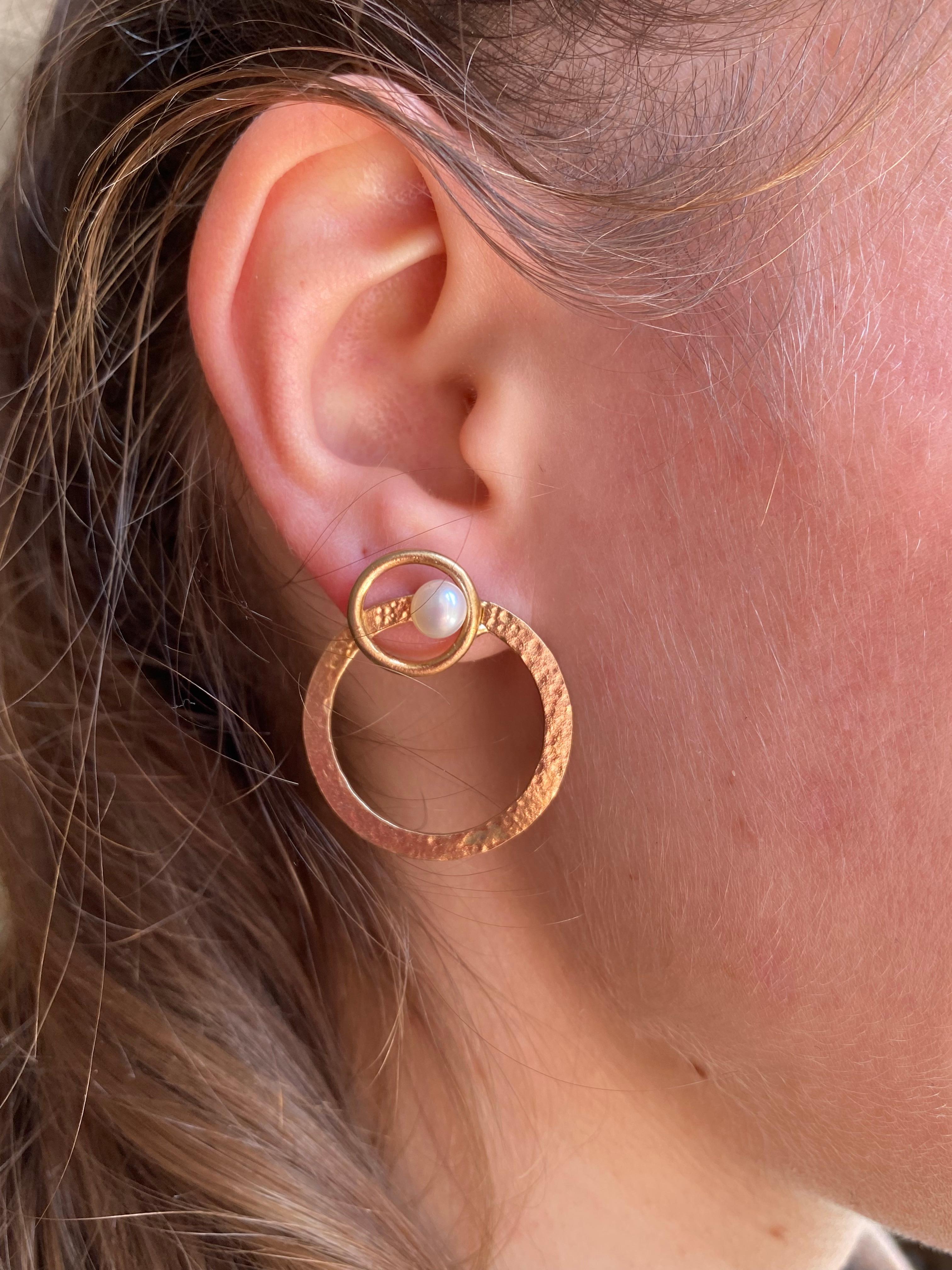 Hammered 18 Karats Yellow Gold Open Hoop Circle Artisan Modern Earrings In New Condition For Sale In Rome, IT