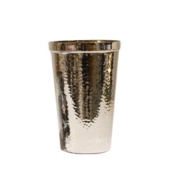 Coctelera de alpaca martillada, Italia, 1960