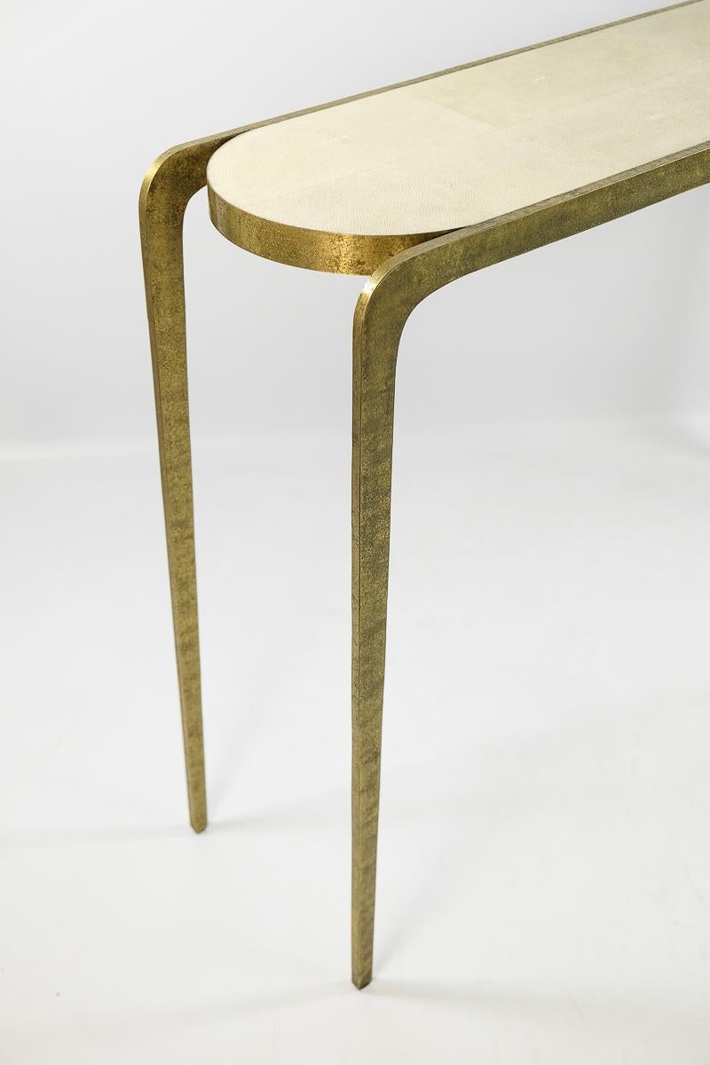 The console table 