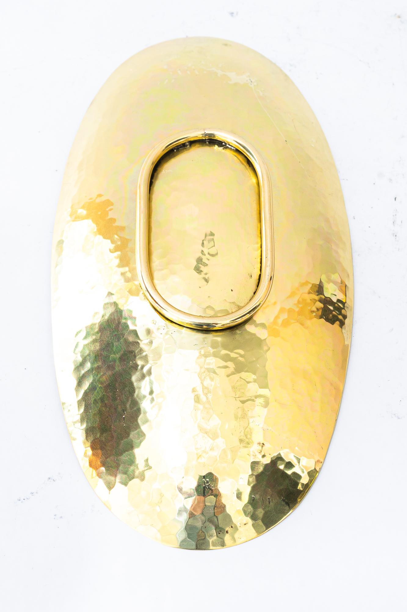 Hammered brass bowl around 1950s For Sale 1
