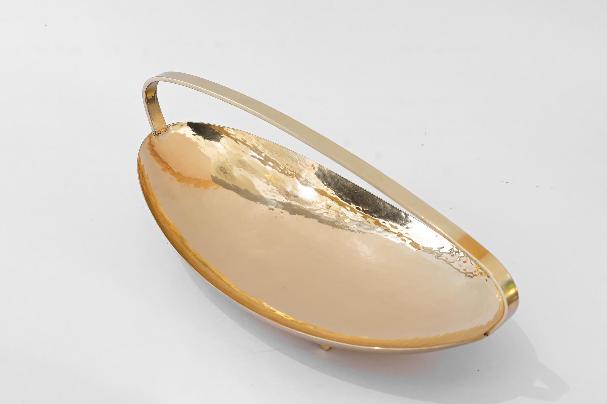 Hammered brass bowl vienna around 1920s For Sale 1
