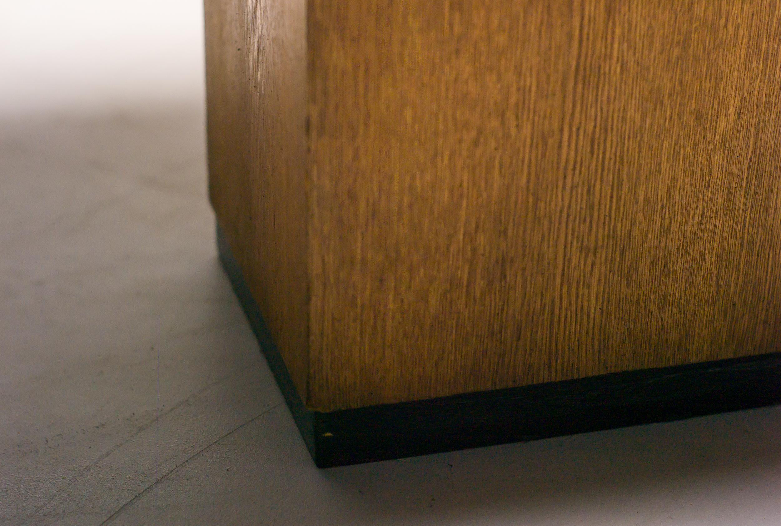 Table basse en laiton Hammer par Illum Wikkelsø Bon état - En vente à Dronten, NL