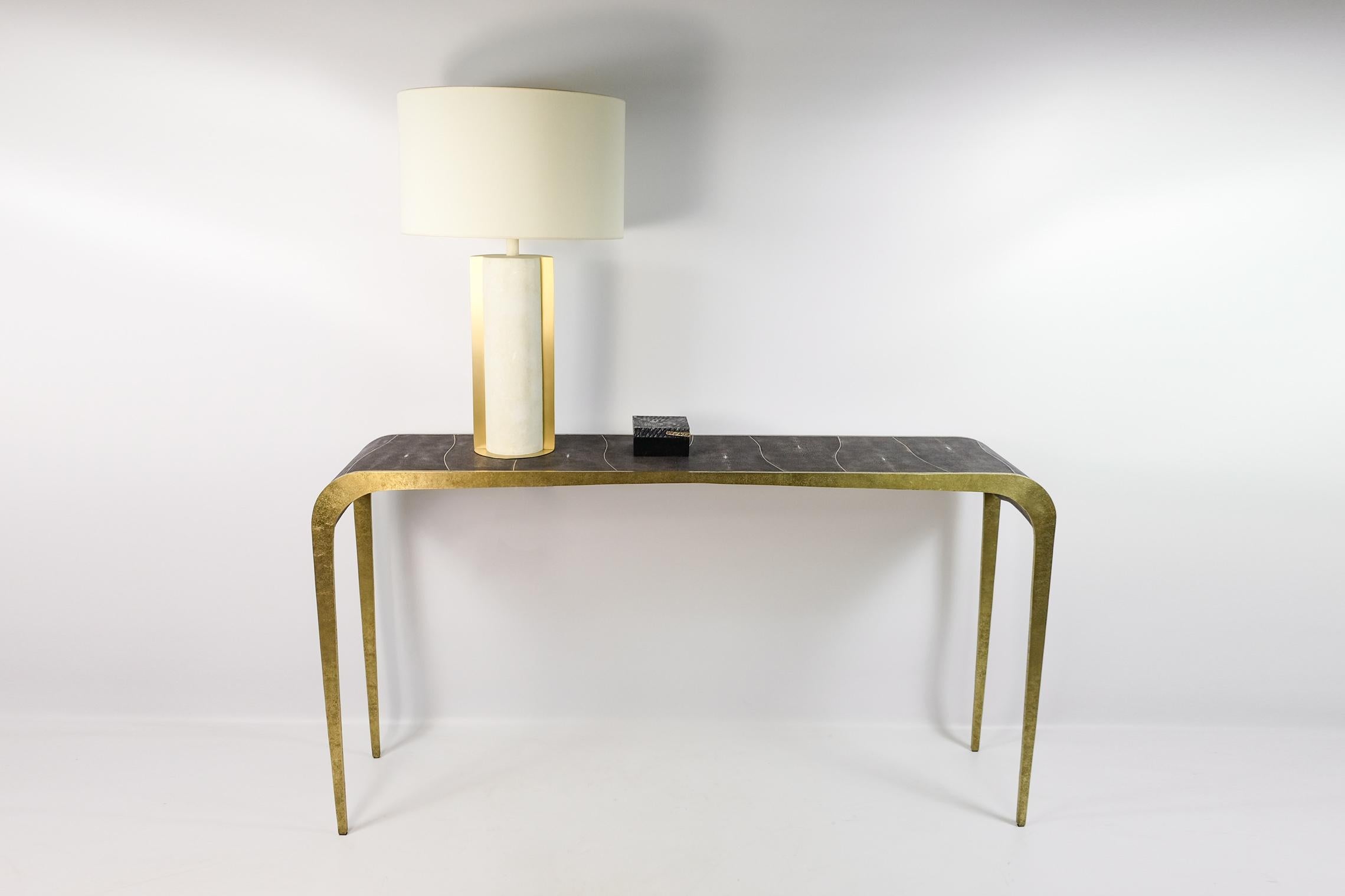 Hammered Brass Console with Waterfall Design by Ginger Brown In New Condition For Sale In Bourguebus, FR