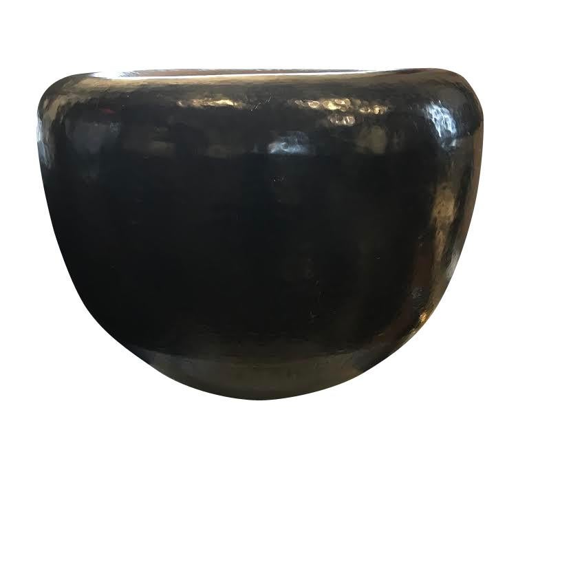 Slightly hammered extra large brass planter.
The rounded top curves into the opening.
Beautiful natural 