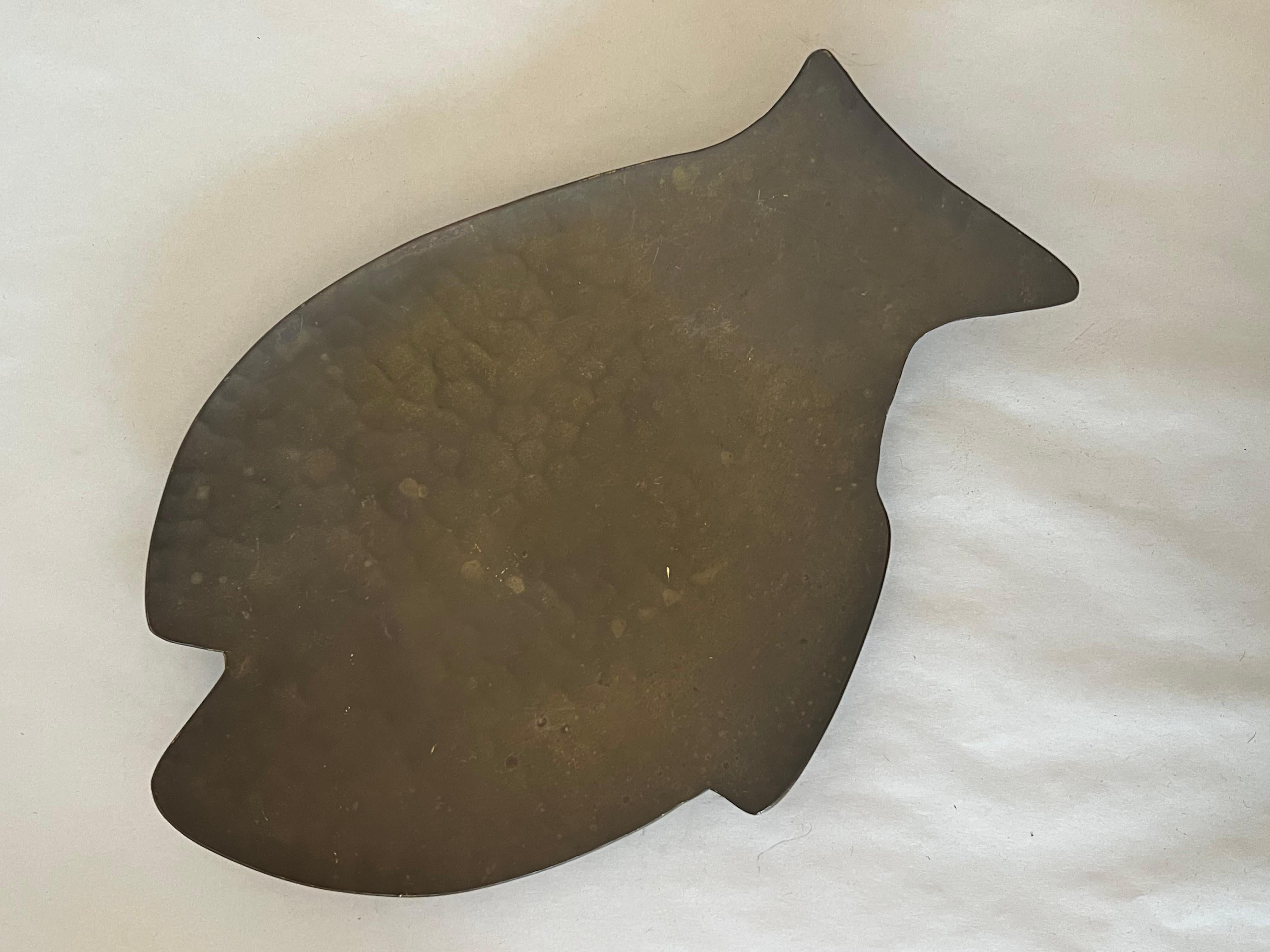 Hammered Brass Fish Sculpture 1950's Made In Germany In Good Condition For Sale In St.Petersburg, FL