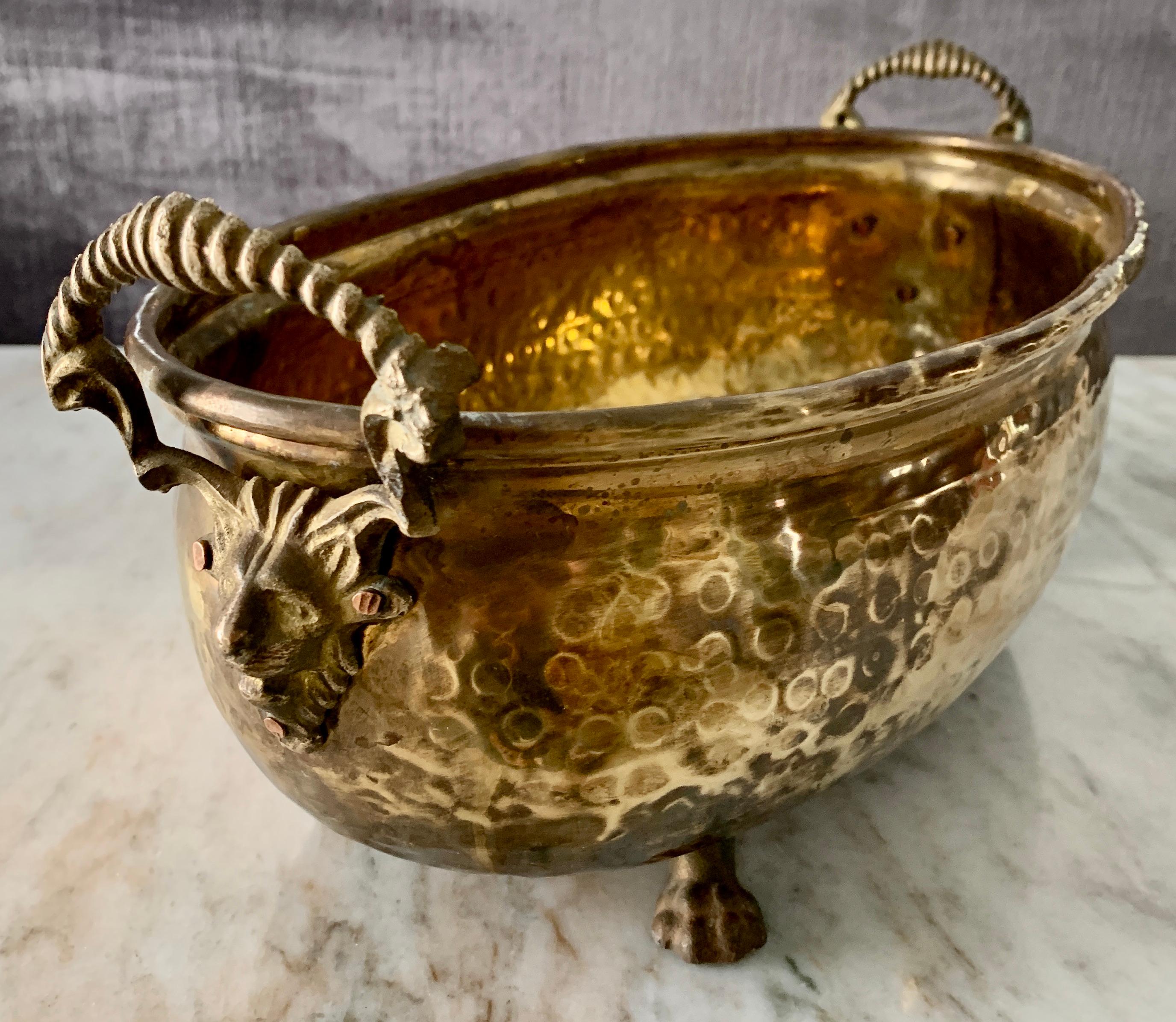 Neoclassical Hammered Brass jardinière with Lion Handle with Paw Feet For Sale