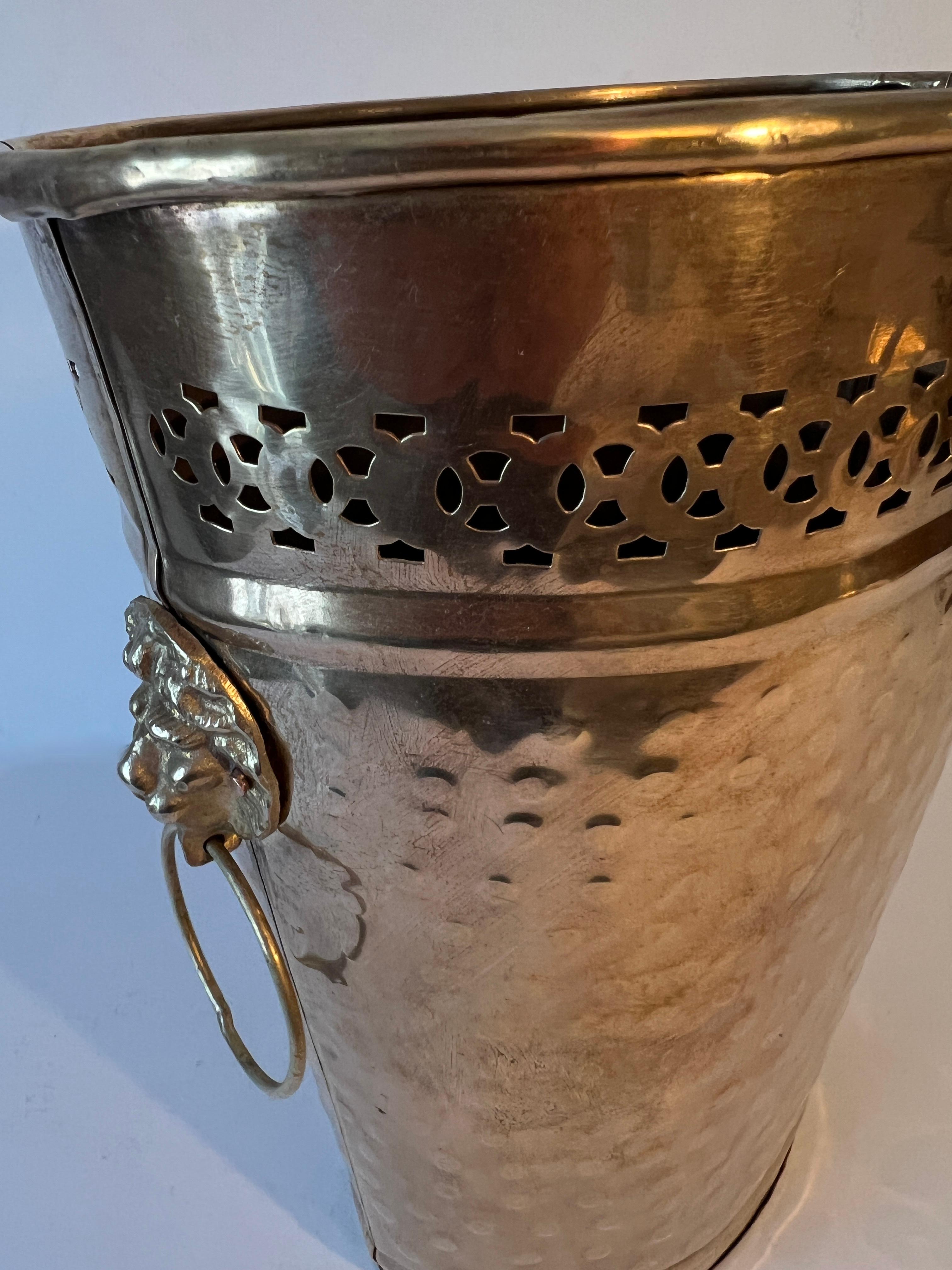 Hammered Brass Oval Waste Bin with Lion and Ring Handles For Sale 4