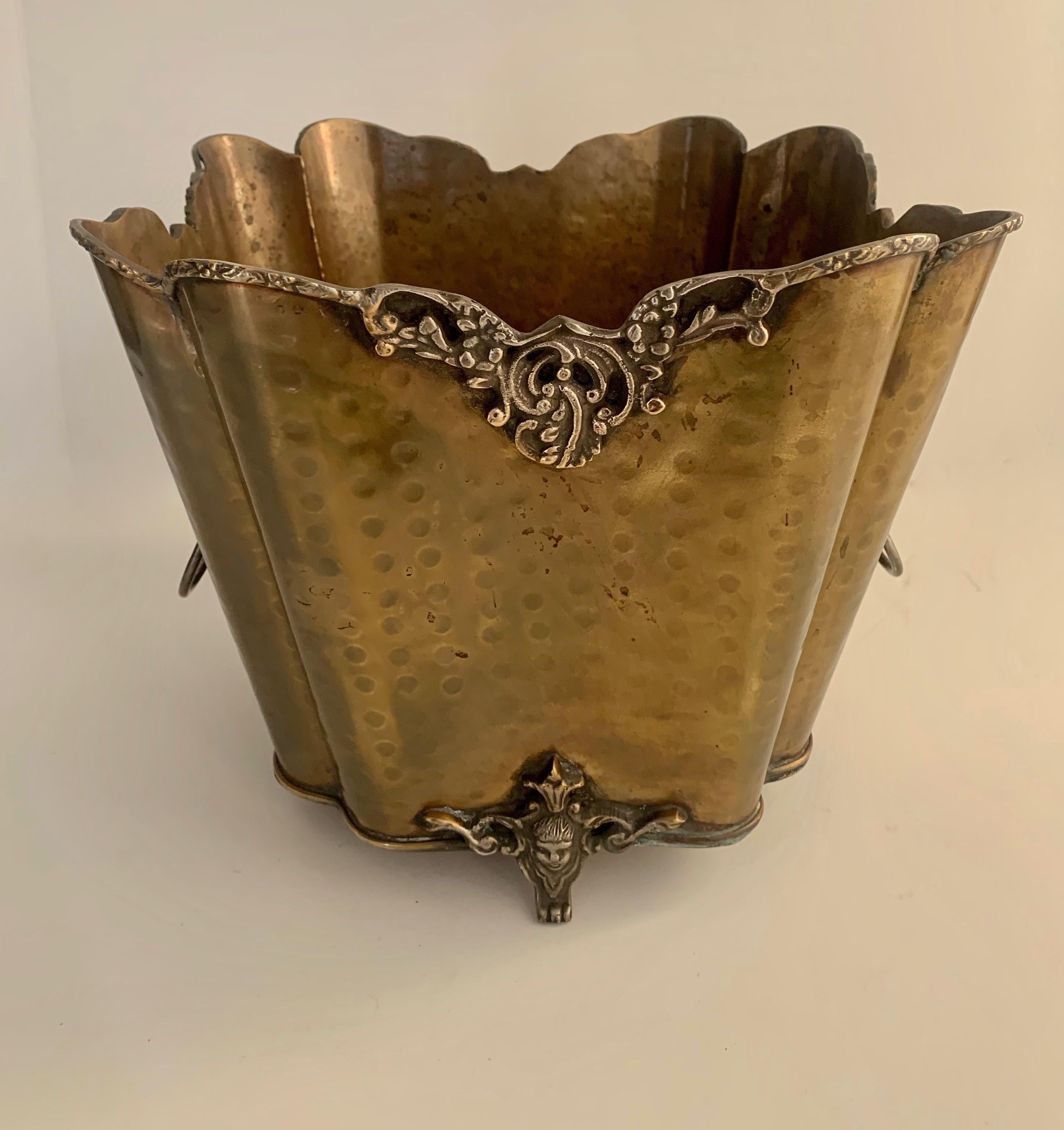 Hammered Brass Planter with Lion Handles In Good Condition In Los Angeles, CA