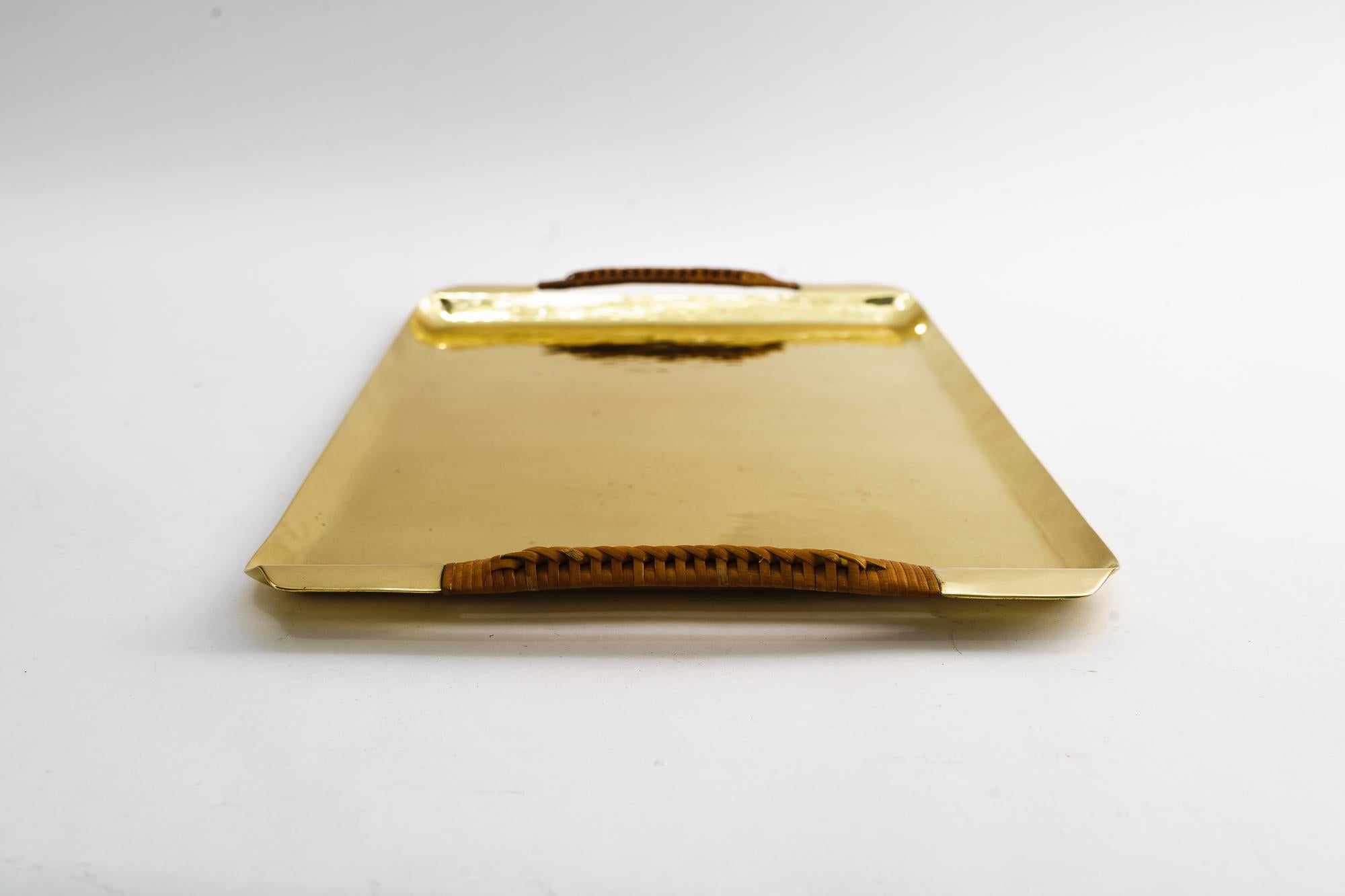 Hammered Brass Serving plate with wicker vienna around 1950s For Sale 2