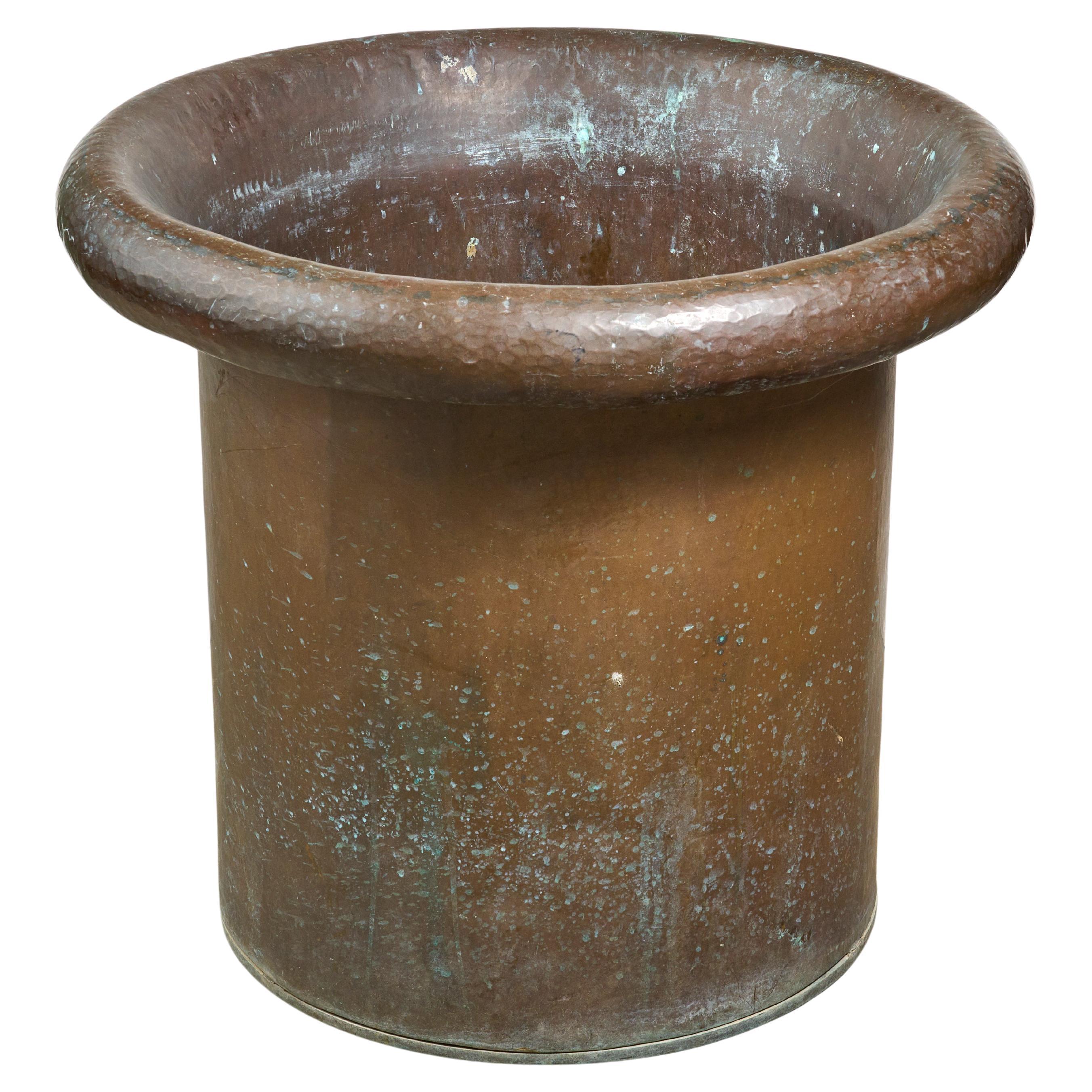 Hammered Copper Bin with Rolled Rim For Sale