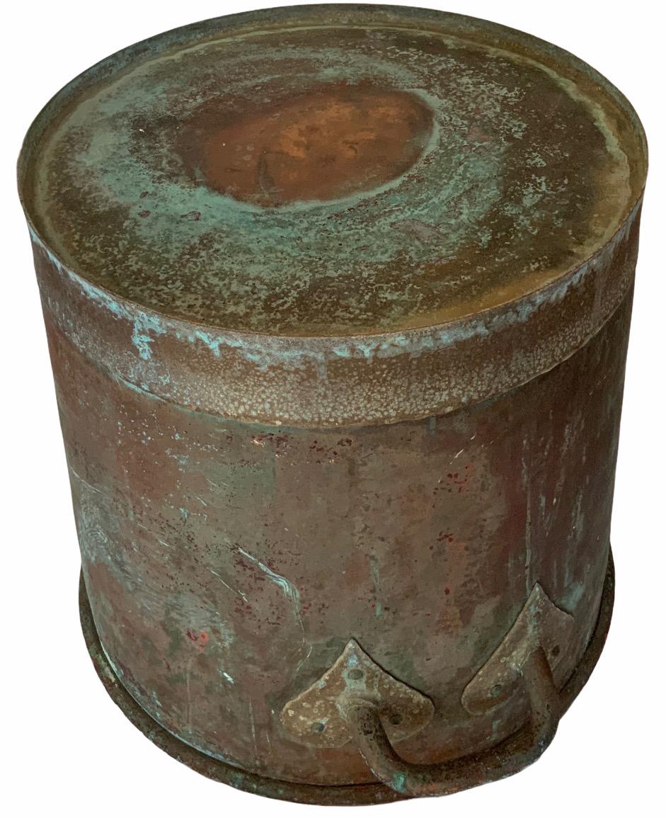 Hammered Copper Cauldron or Garden Planter or Coal or Log Pot In Good Condition In Guaynabo, PR