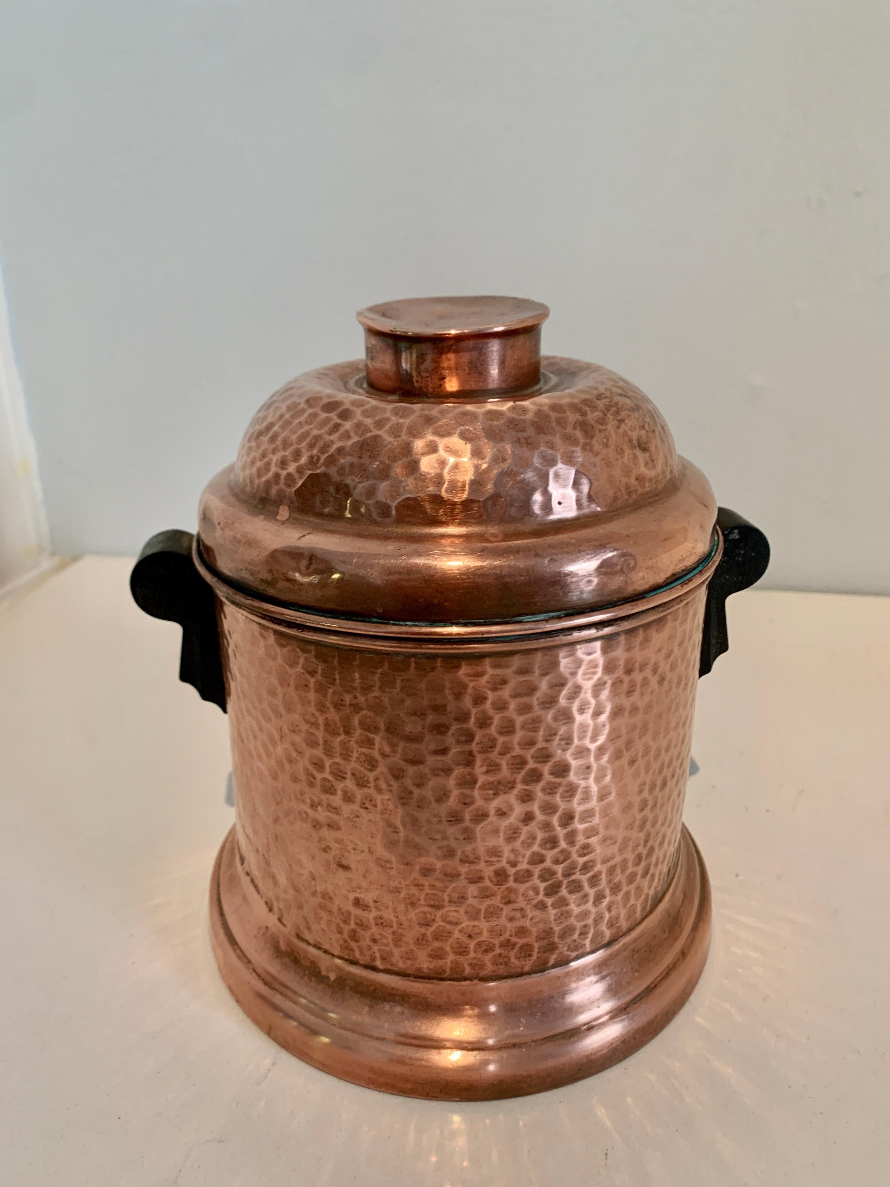 Hammered Copper Humidor with Removable Lid and Bakelite Handles 3