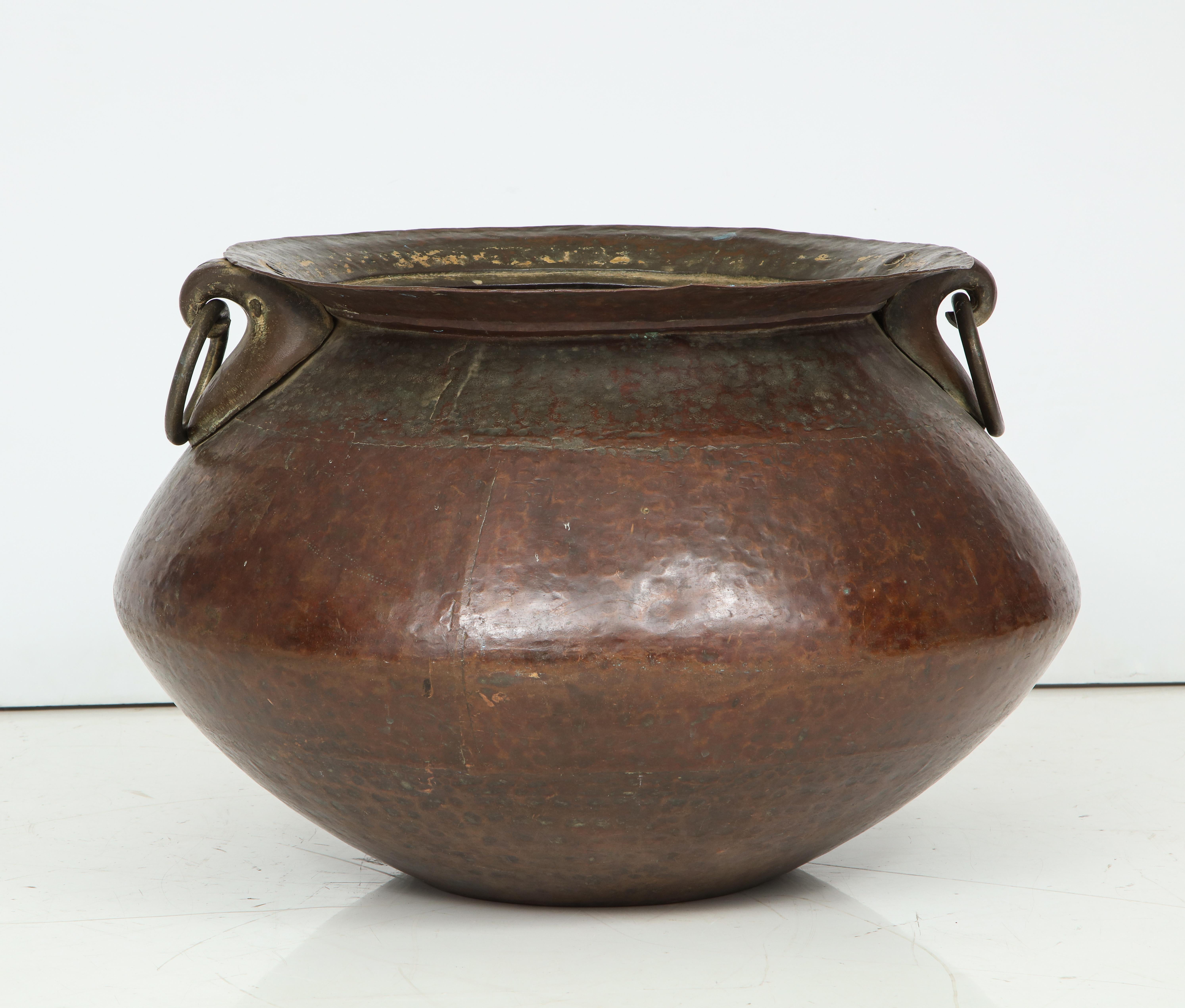 Gehämmertes Kupfer und maurisches Basin aus Bronze, 19. Jahrhundert im Angebot 4