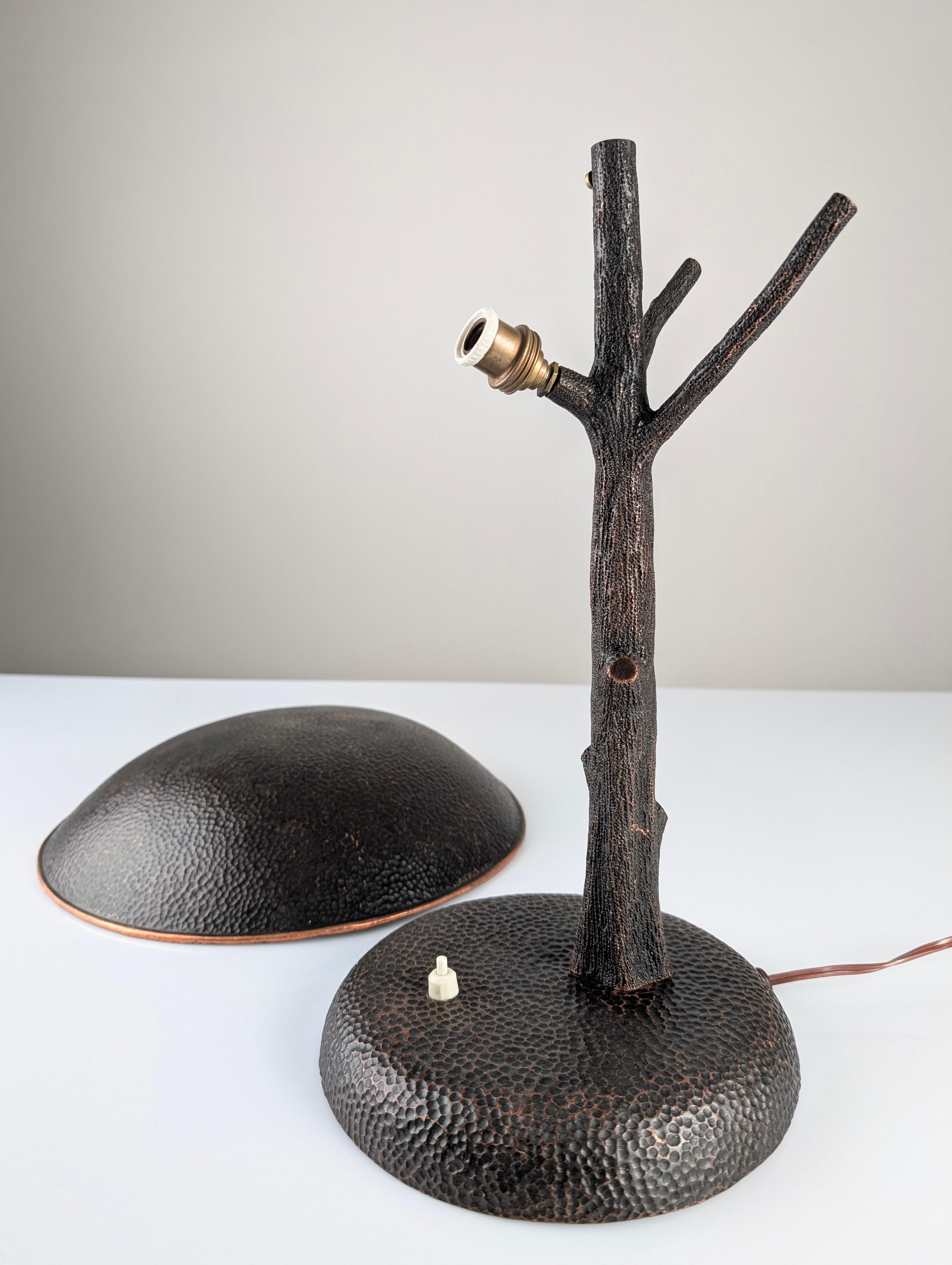 Hand-Crafted Hammered Copper Sculptural Lamp in the Shape of a Tree, Mid-Century Modern For Sale