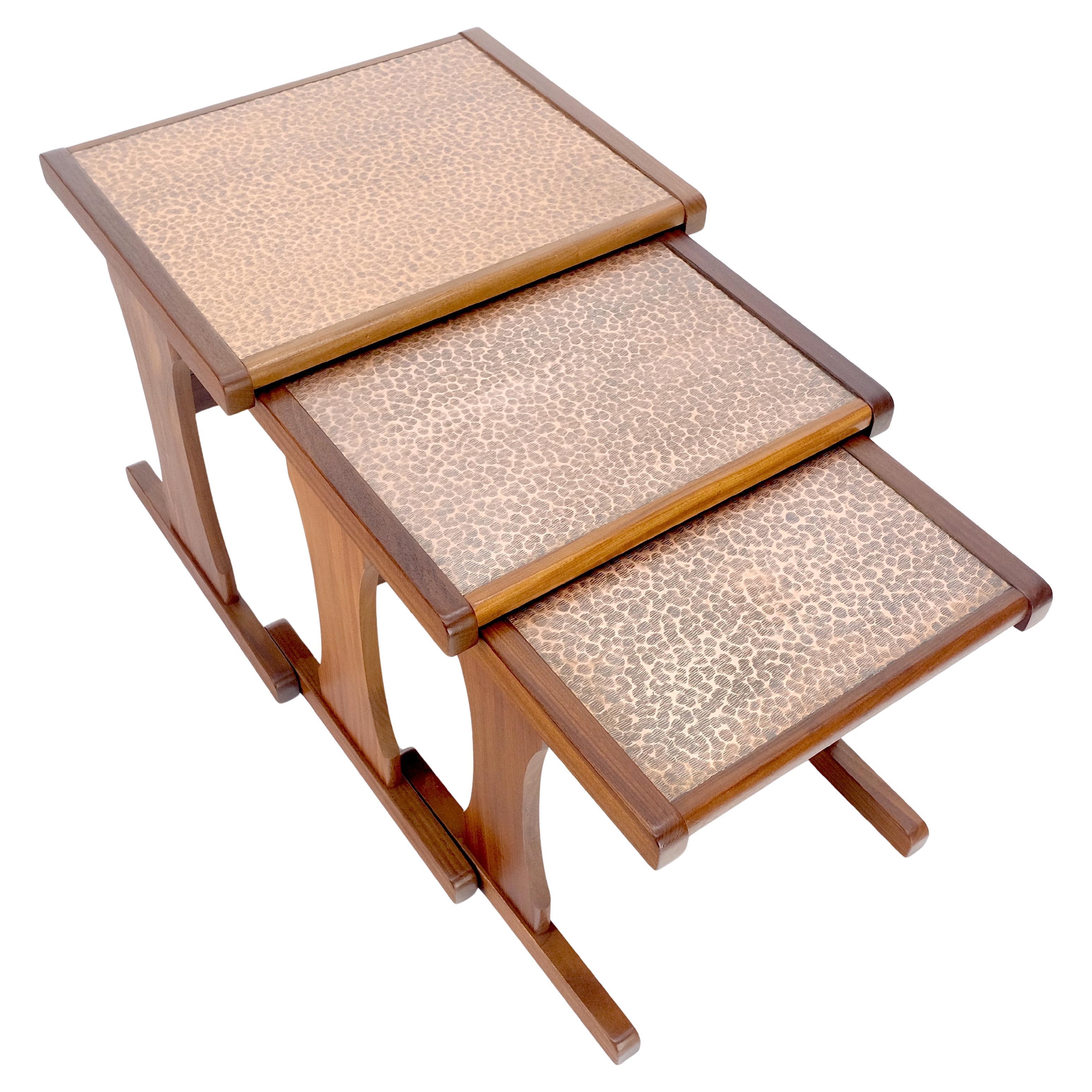 Hammered Copper Top 
Teak Set of 3 Nesting Side End Tales Stands Danish MINT For Sale