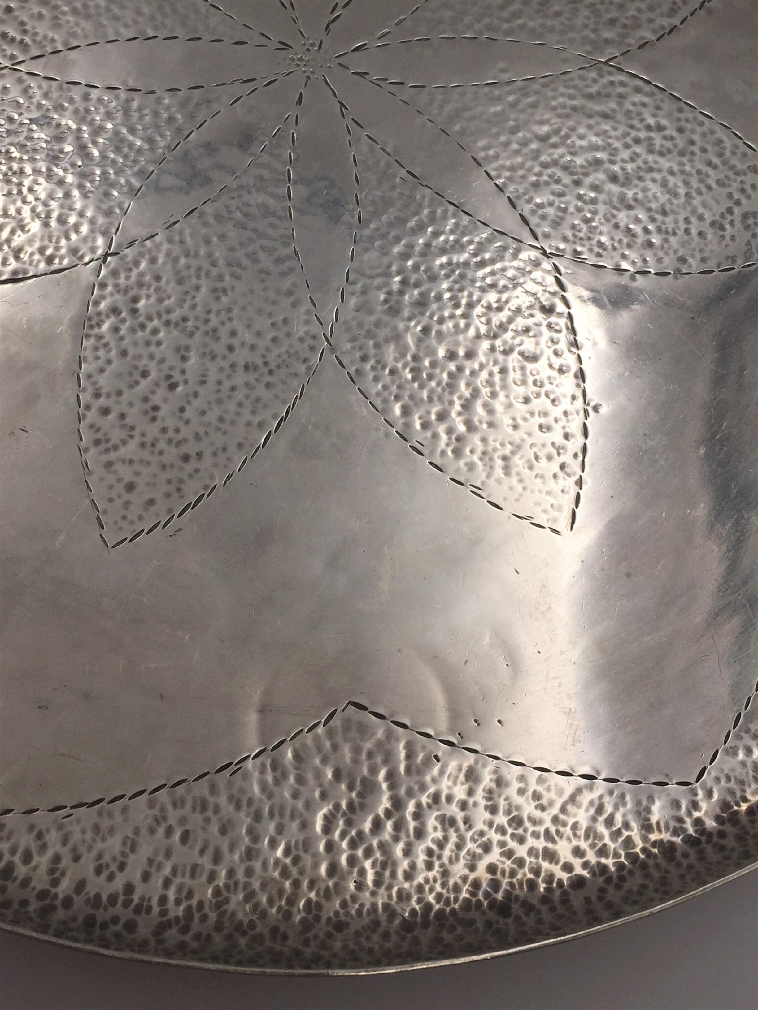 Hammered English Silver Bar Tray in Arts & Crafts Style In Good Condition For Sale In New York, NY