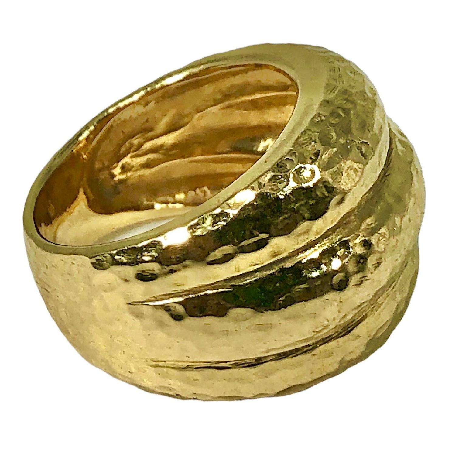 Hammered Finish 18K Yellow Gold Dome Statement Ring In Good Condition In Palm Beach, FL