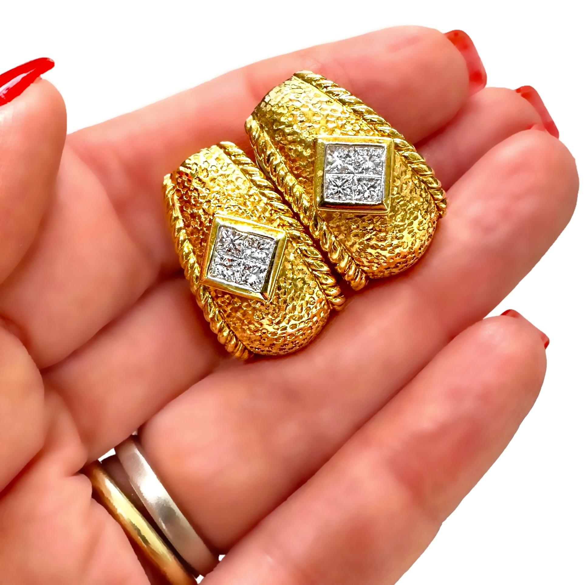 Hammered Finish 18K Yellow Gold J Hoop Earrings with Princess Cut Diamonds For Sale 3