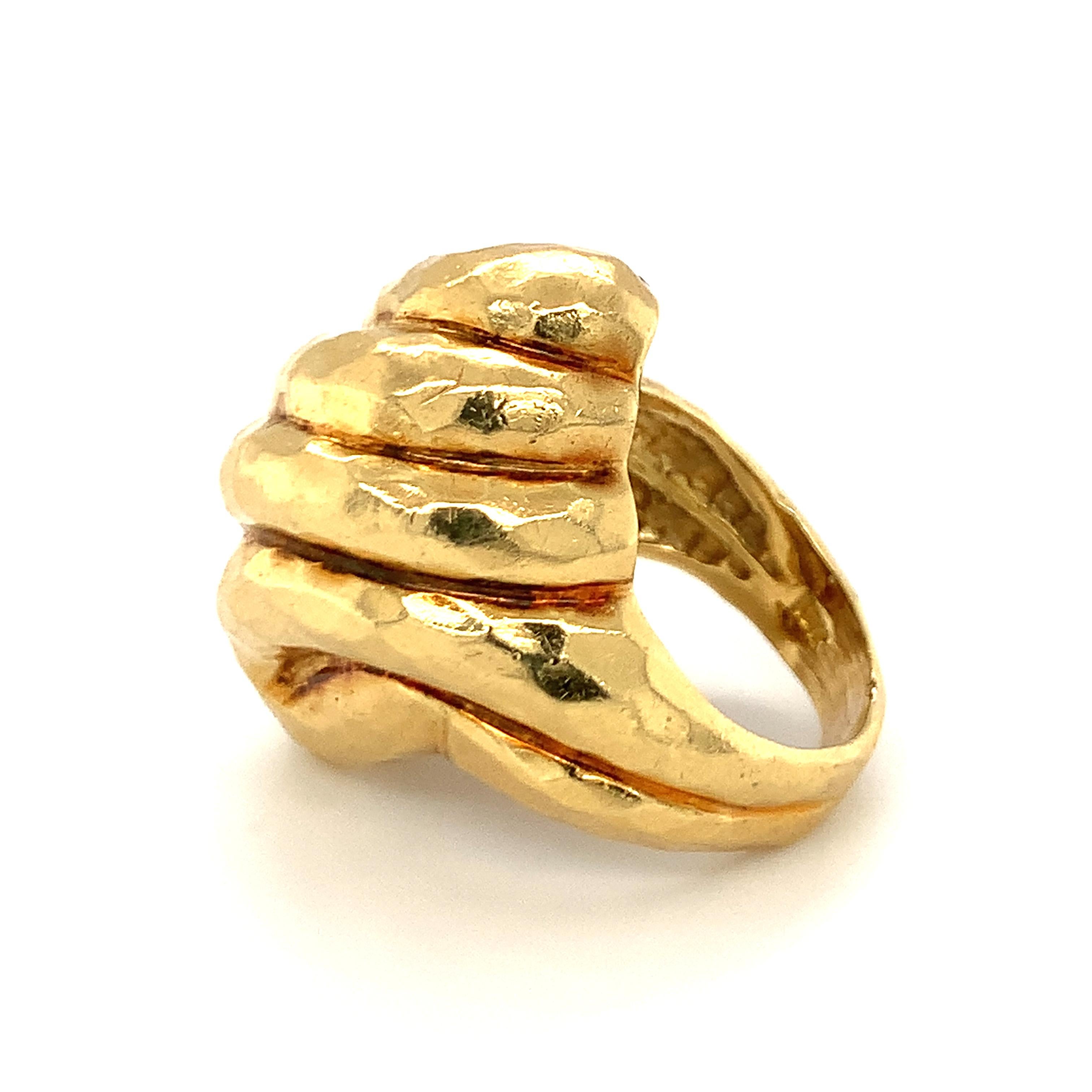 Hammered Finish 18K Yellow Gold Ring In Good Condition For Sale In Beverly Hills, CA