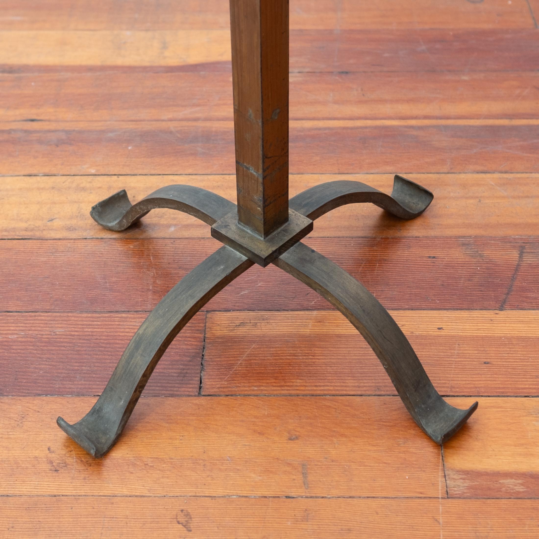 Set di utensili per caminetto in bronzo forgiato martellato in vendita 3