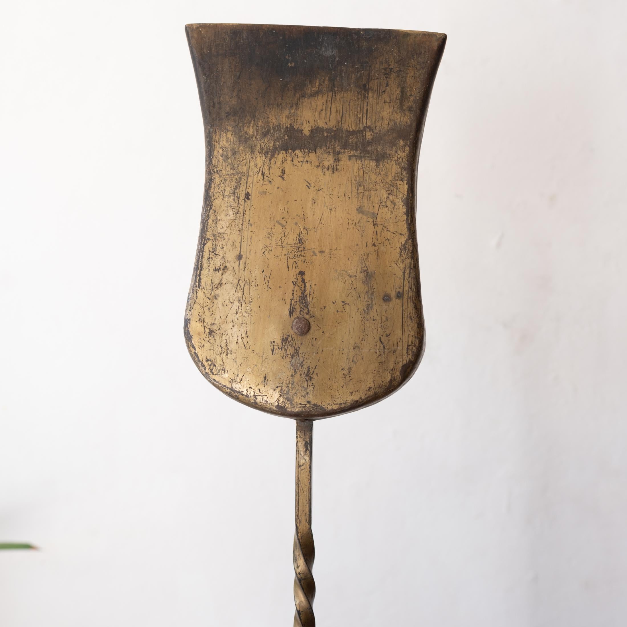 Set di utensili per caminetto in bronzo forgiato martellato in vendita 7