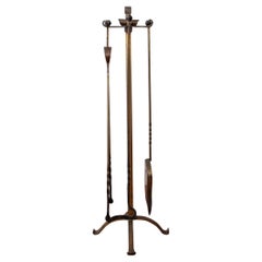 Ensemble d'outils de cheminée en bronze forgé martelé