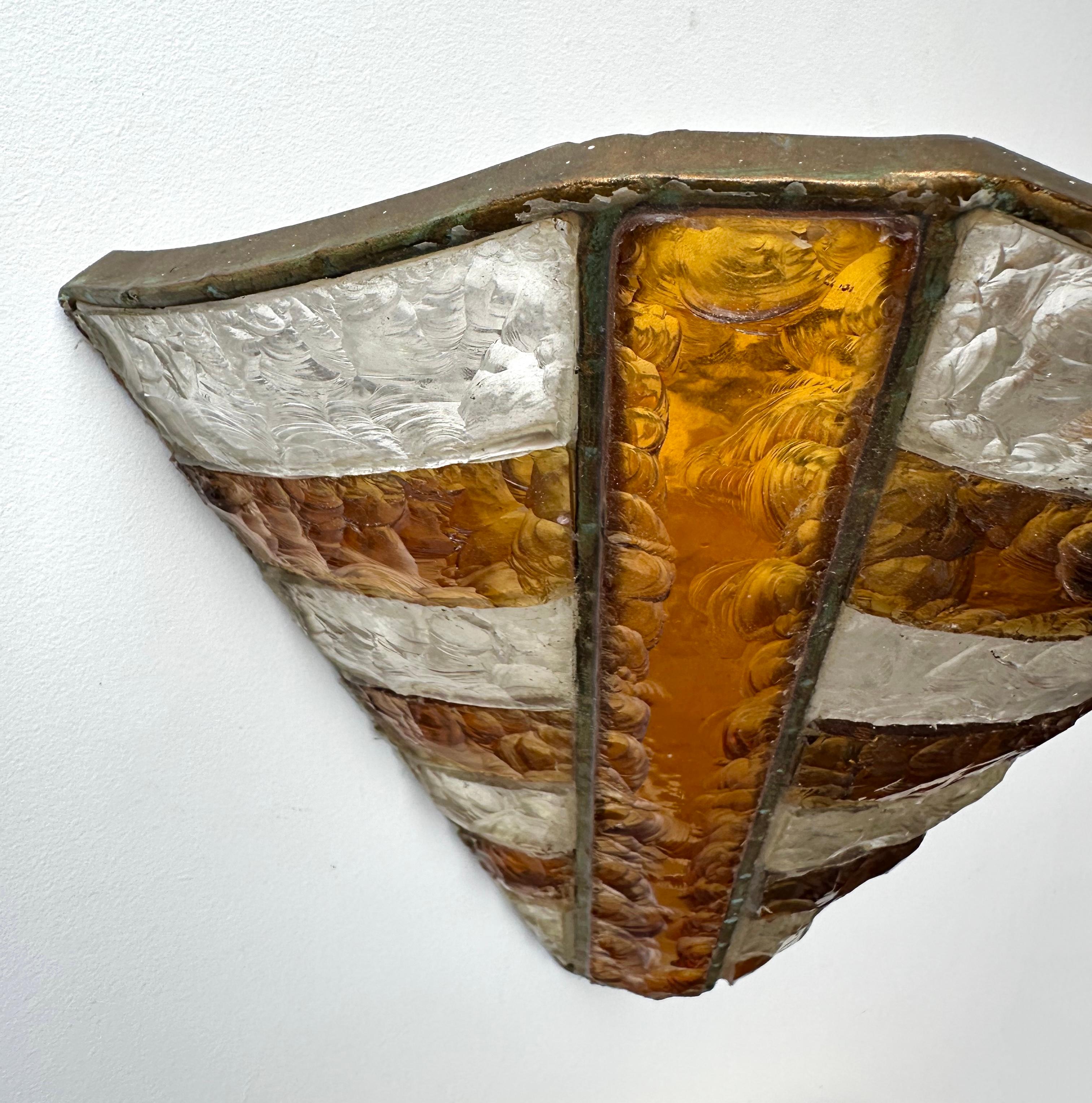 Lámpara de hierro forjado con vidrio martillado de Longobard, Italia, años 70 en venta 3