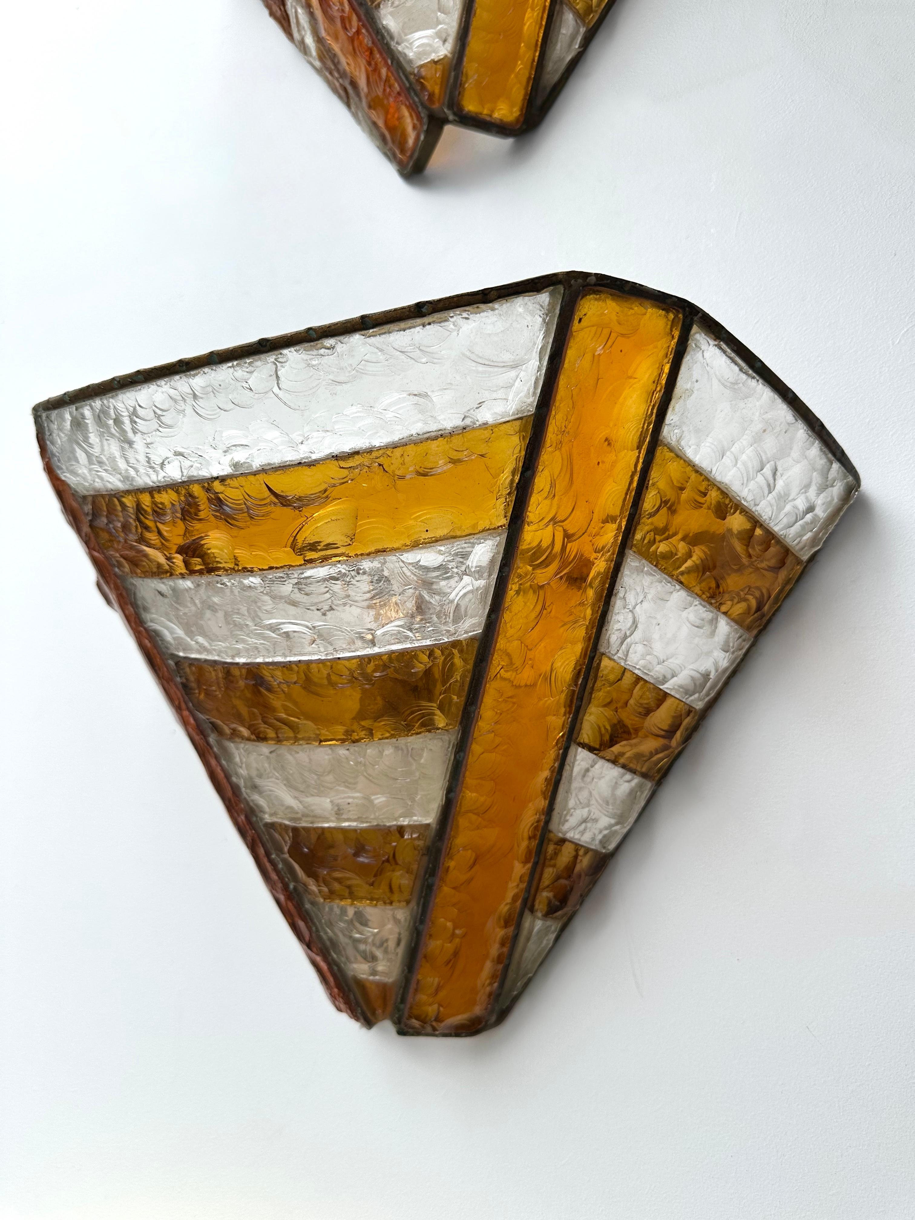 Lámpara de hierro forjado con vidrio martillado de Longobard, Italia, años 70 en venta 1