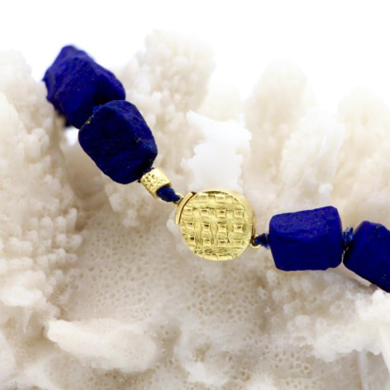 Hammered Lapis Lazuli Necklace In New Condition For Sale In Nantucket, MA