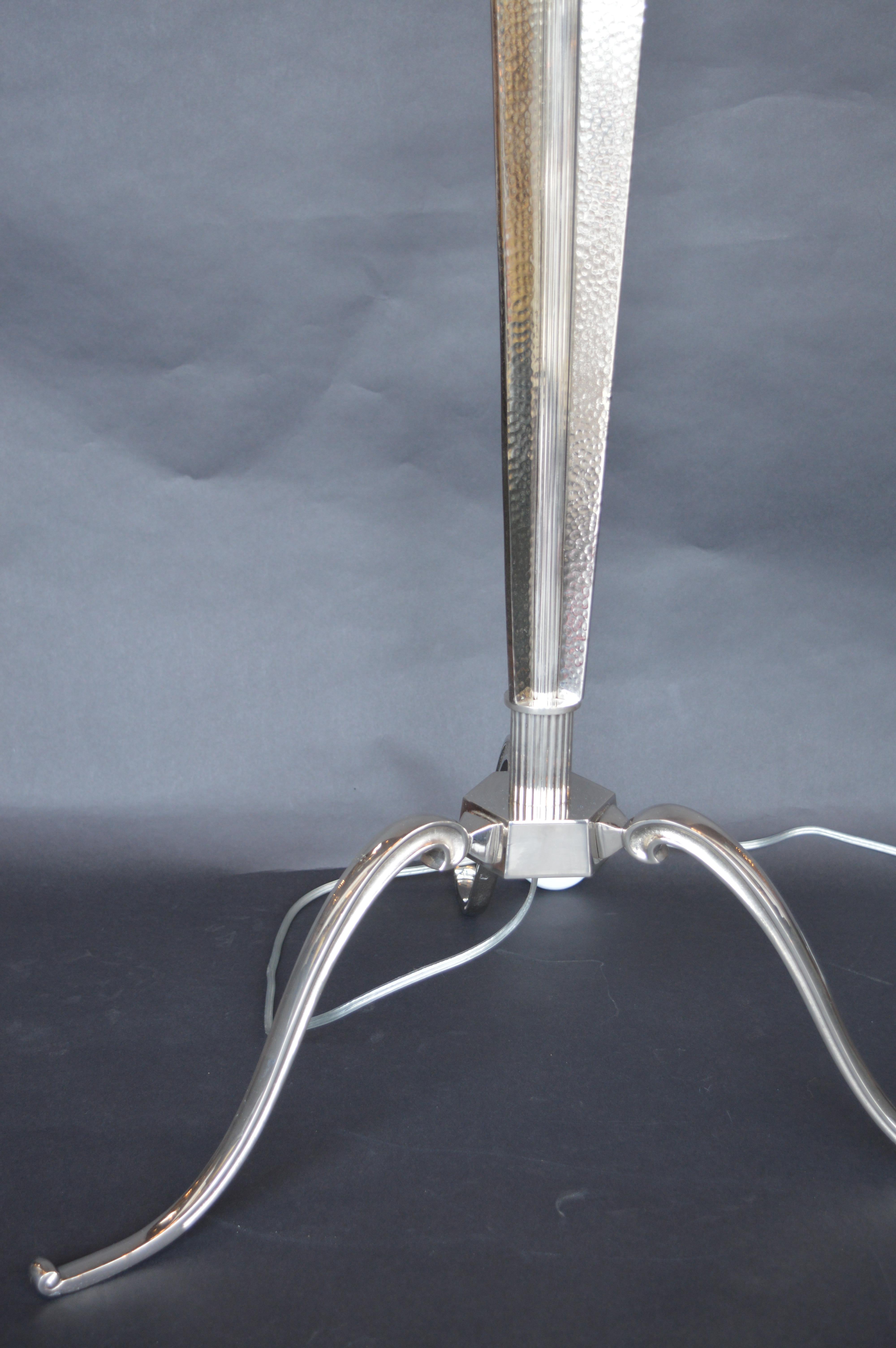 Hammered Nickel-Plated Floor Lamp In Excellent Condition In Los Angeles, CA