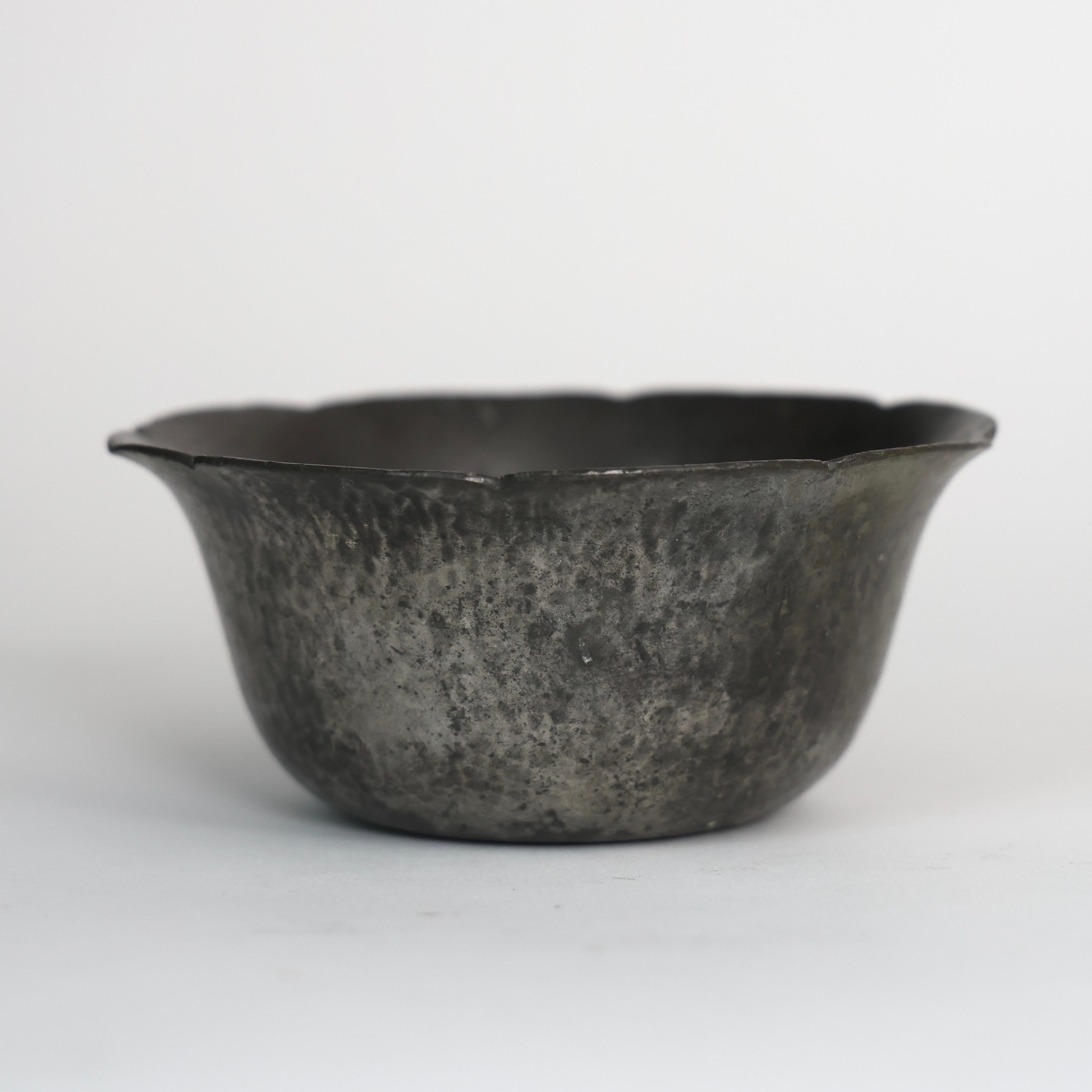 Early 20th Century Hammered Pewter Bowl by Just Andersen, 1920s, Denmark For Sale
