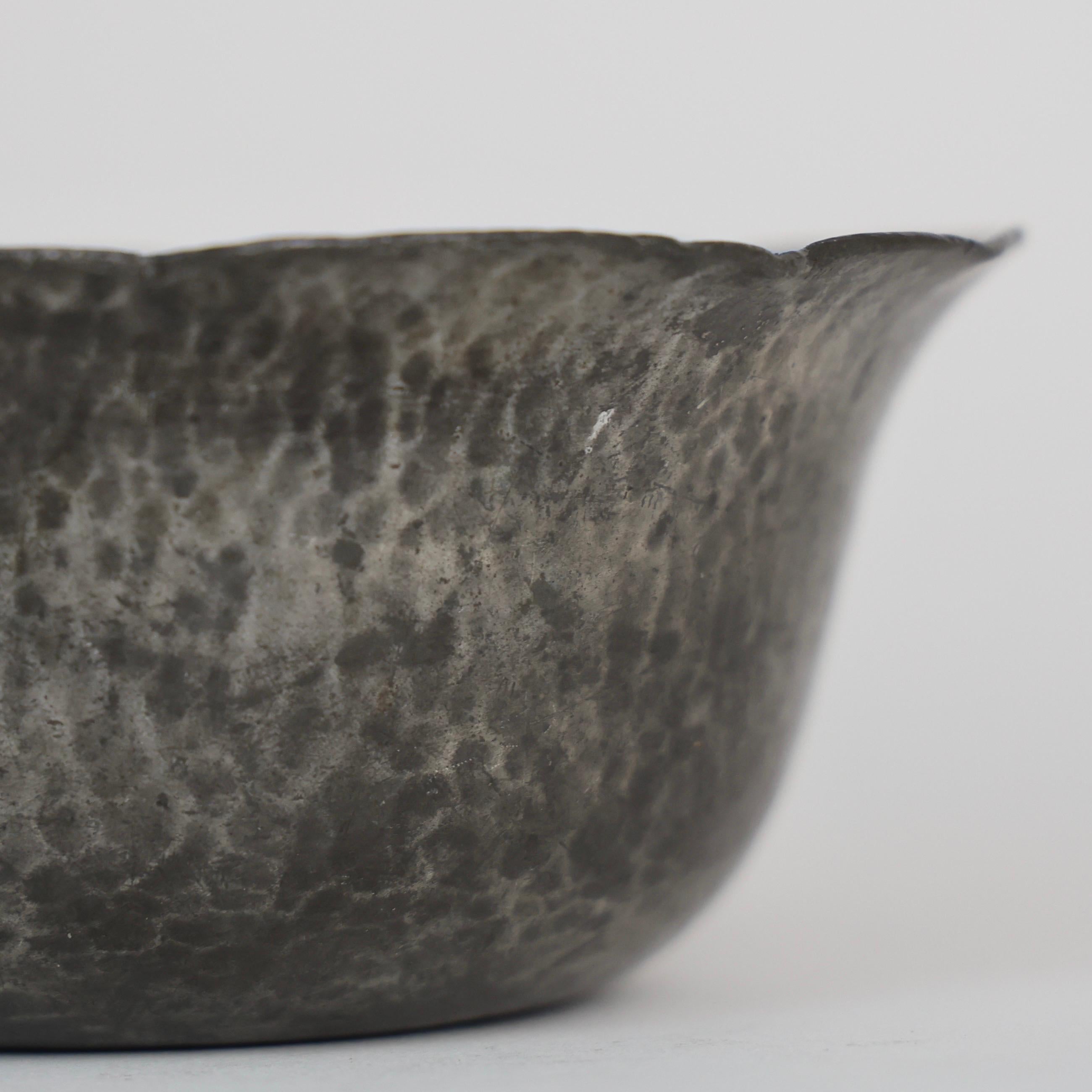 Hammered Pewter Bowl by Just Andersen, 1920s, Denmark For Sale 1