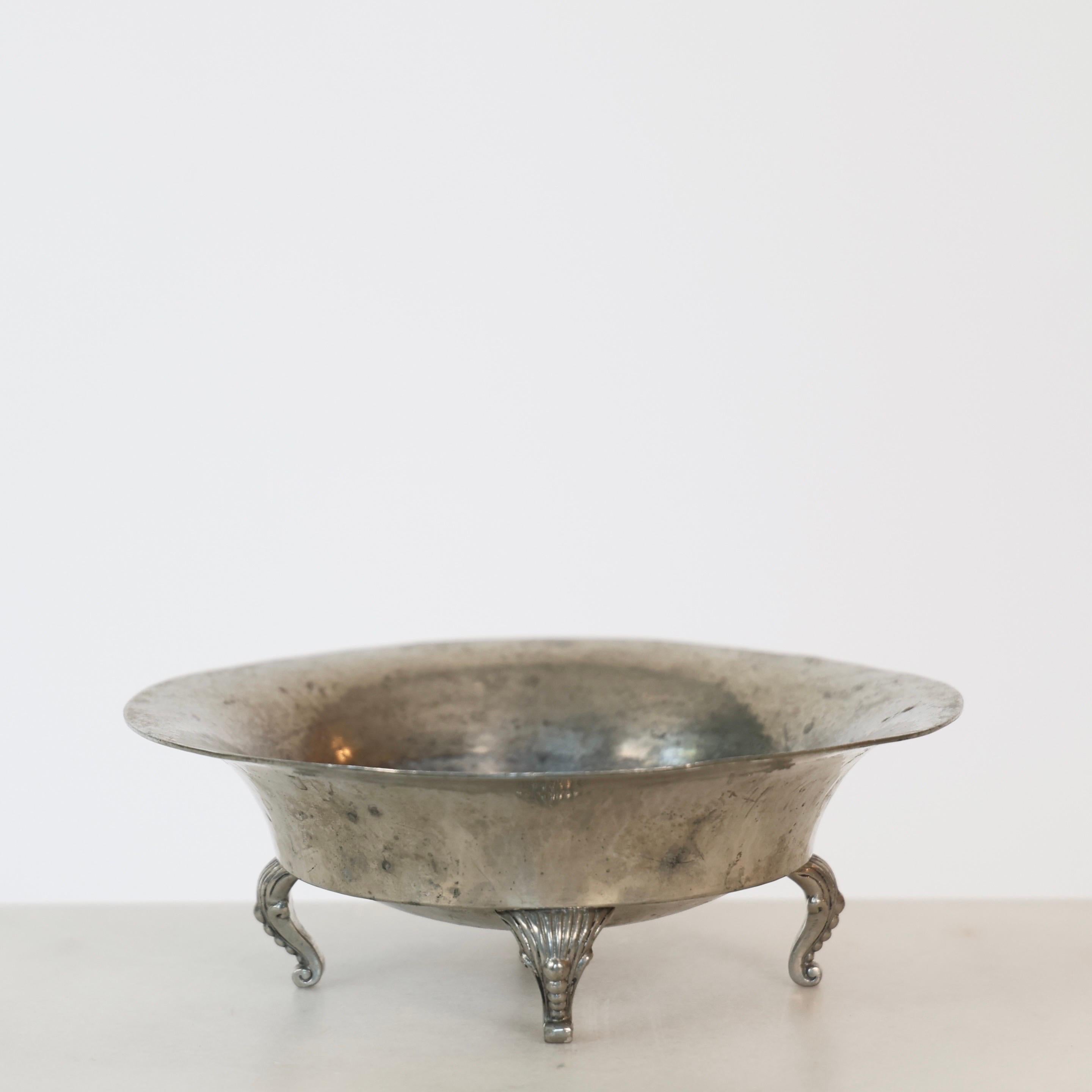Early 20th Century Hammered Pewter Bowl by Just Andersen, 1920s, Denmark For Sale