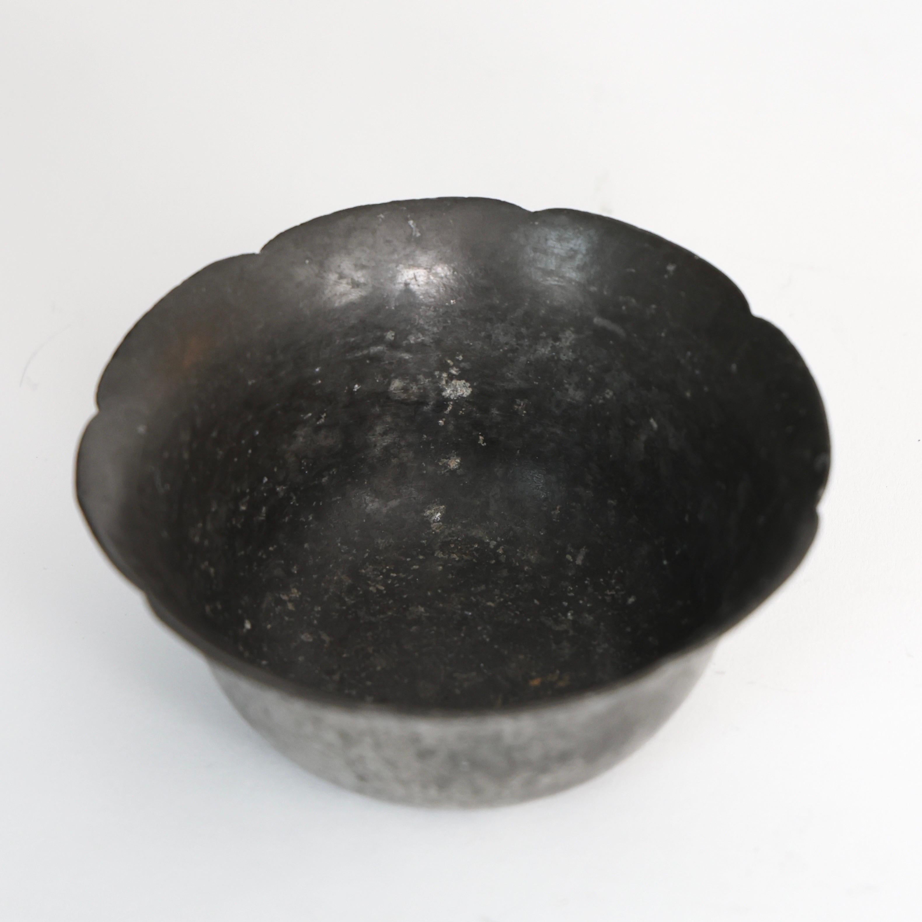 Hammered Pewter Bowl by Just Andersen, 1920s, Denmark For Sale 2