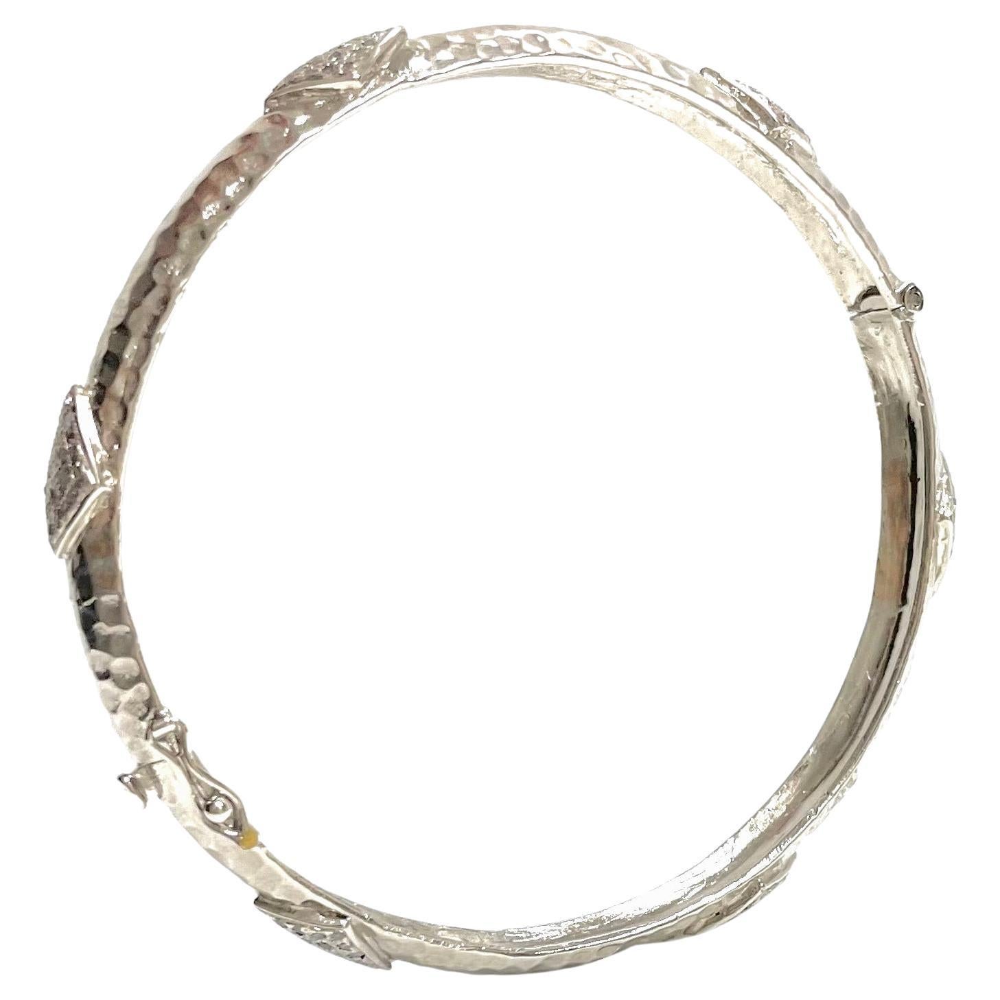 Hammered Rhodium-Plated Silver Bangle with Diamonds Paradizia Bracelet For Sale 8