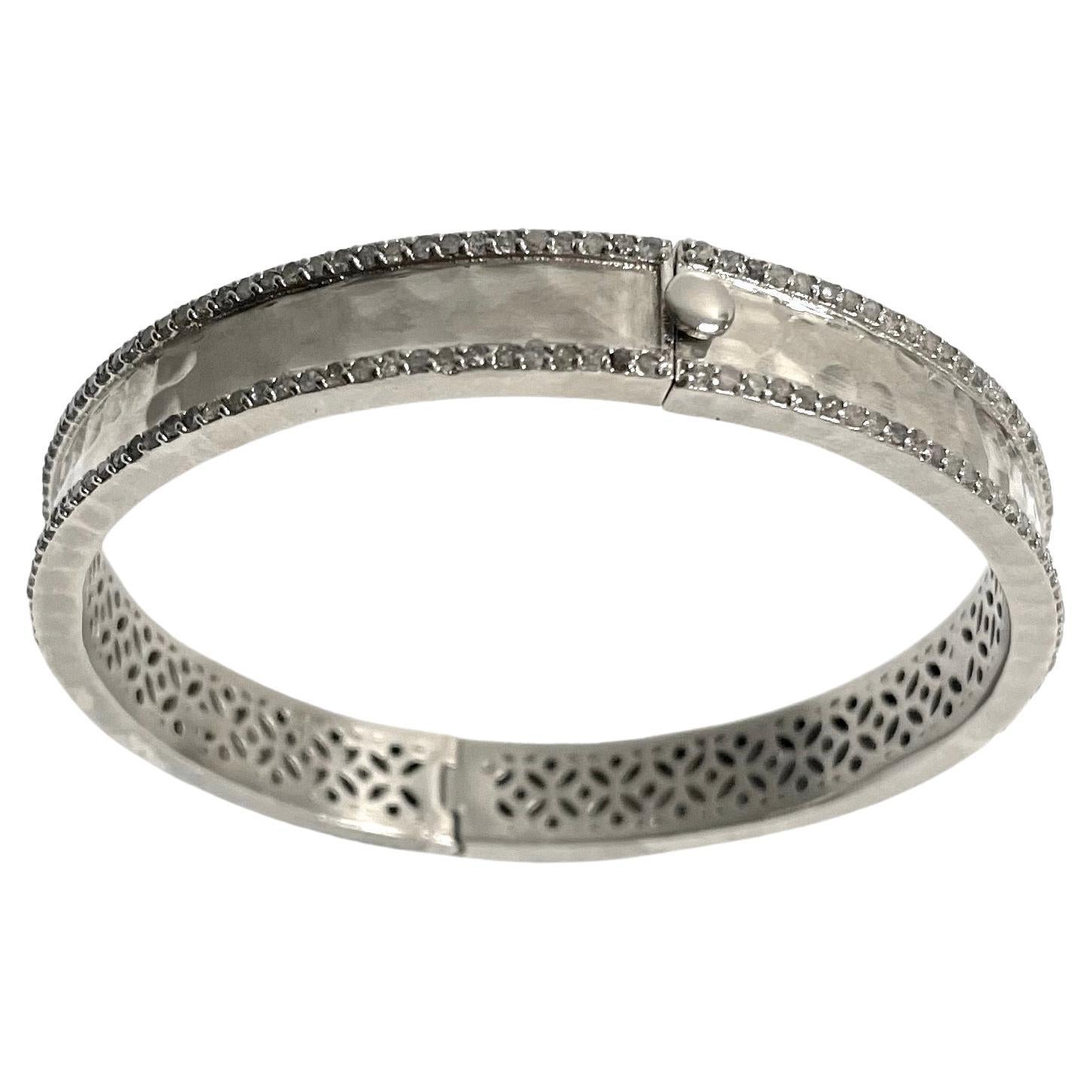  Hammered Rhodium-Plated Silver Bangle with Diamonds Paradizia Bracelet For Sale 12