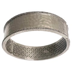 Used Hammered Rhodium-Plated Silver Bangle with Diamonds Paradizia Bracelet