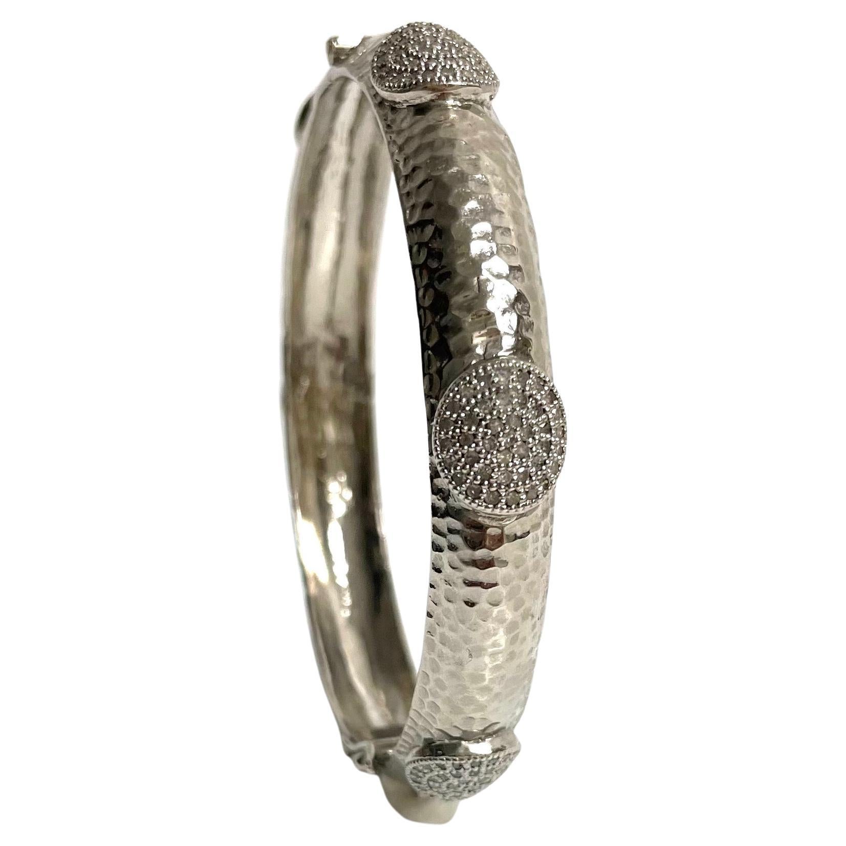 Contemporary Hammered Rhodium-Plated Silver Bangle with Diamonds Paradizia Bracelet For Sale