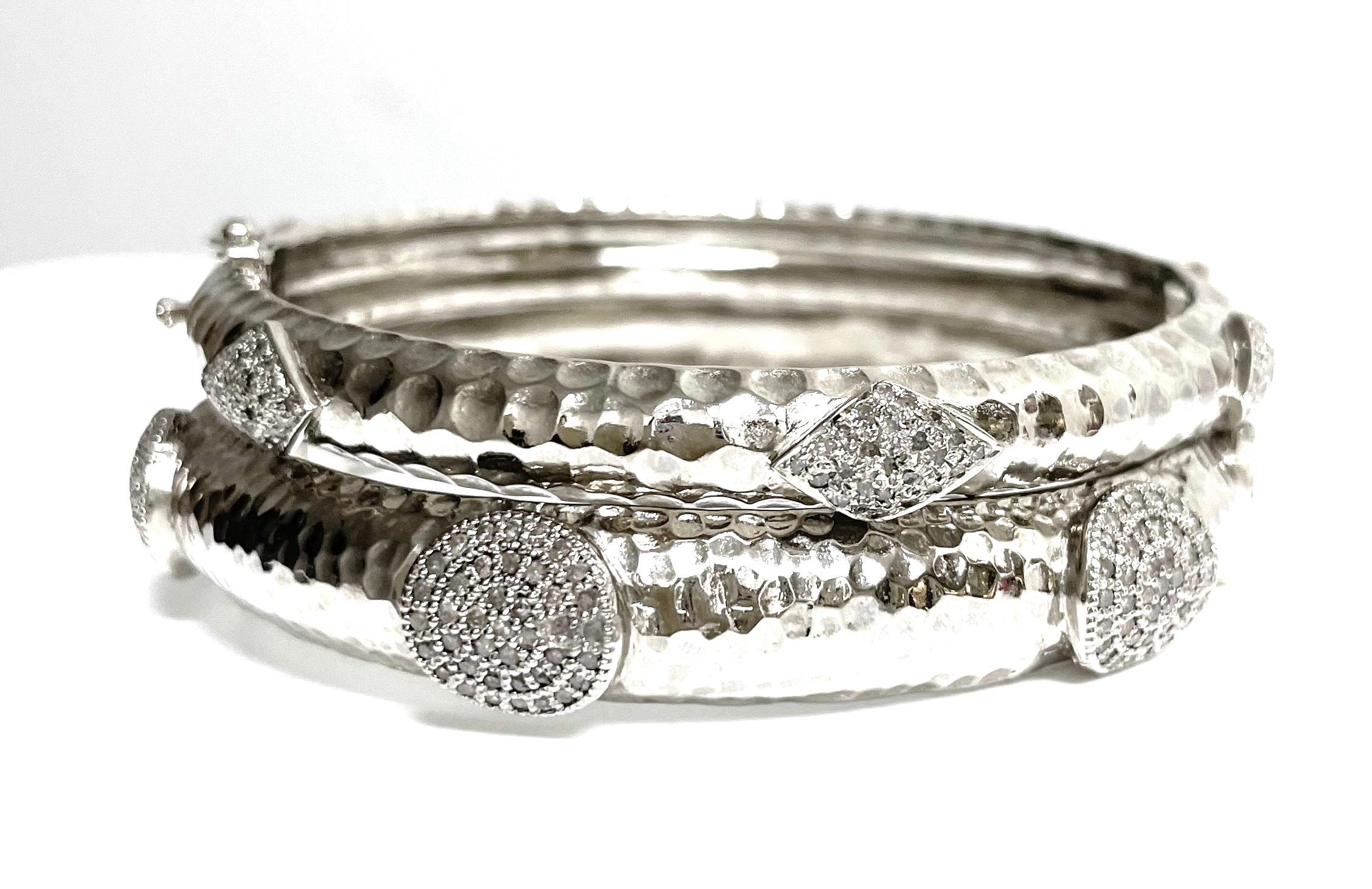 Women's  Hammered Rhodium-Plated Silver Bangle with Diamonds Paradizia Bracelet For Sale