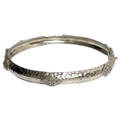 Hammered Rhodium-Plated Silver Bangle with Diamonds Paradizia Bracelet