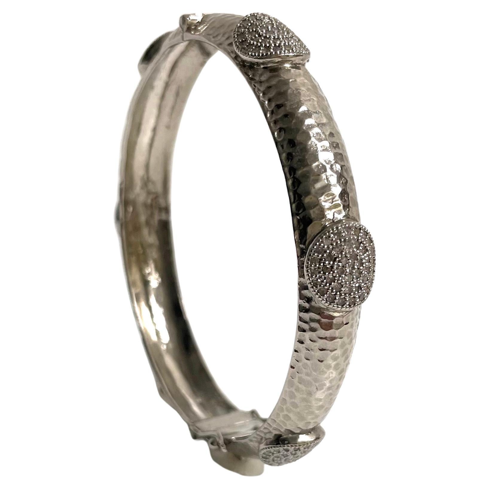  Hammered Rhodium-Plated Silver Bangle with Diamonds Paradizia Bracelet For Sale