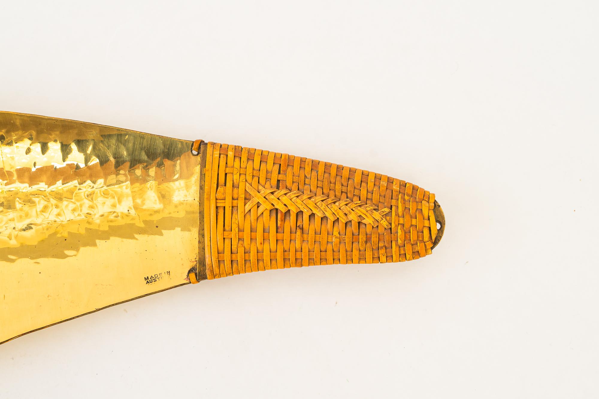 Hammered Serving Plate with wicker vienna around 1950s In Good Condition For Sale In Wien, AT