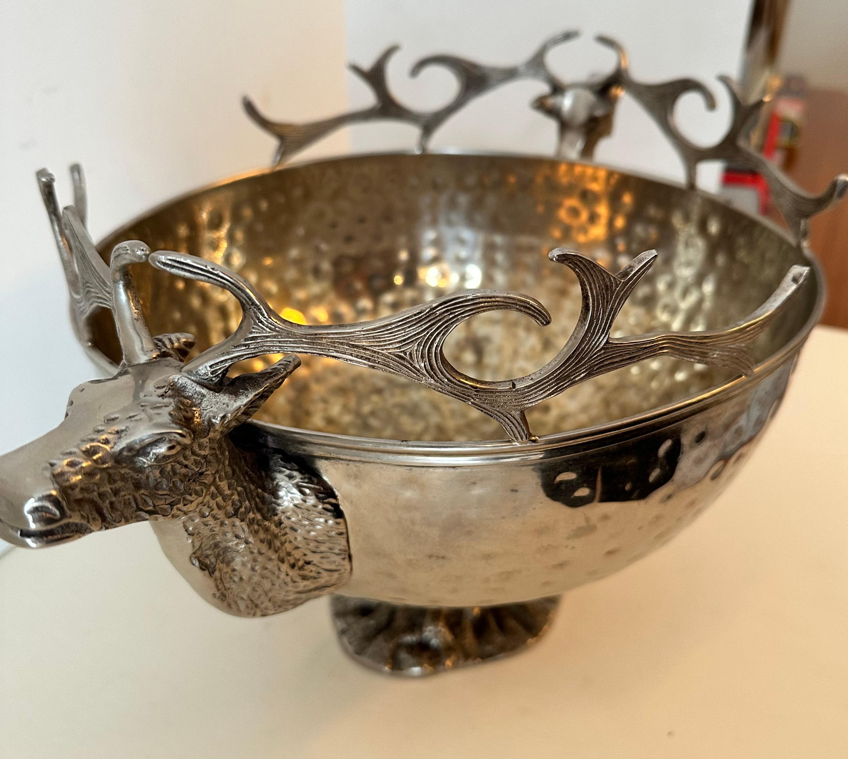 Hammered Silver Plate Footed Bowl with Steer Head Handles In Good Condition For Sale In Los Angeles, CA