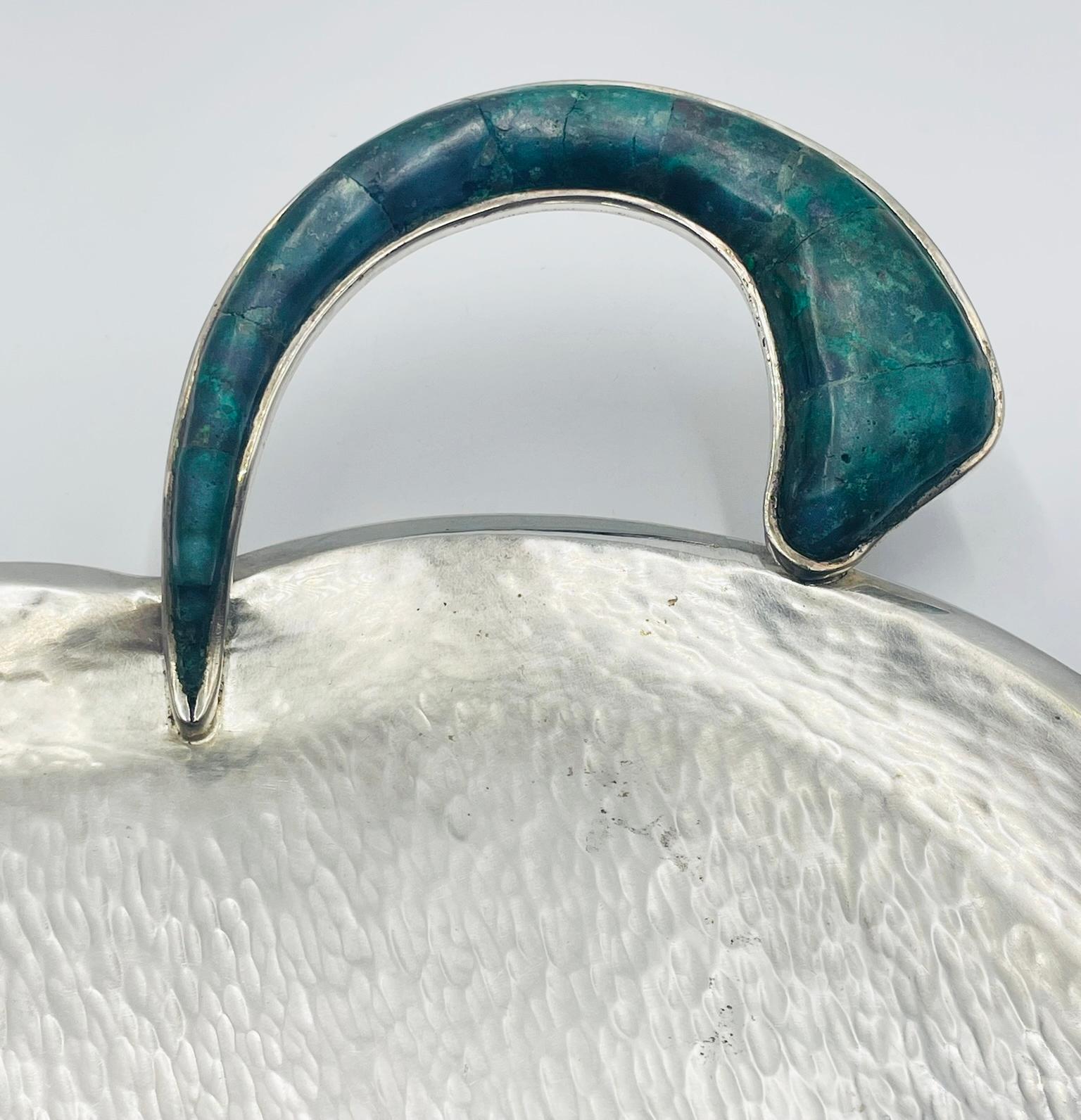 Hammered Silver Tray with Malachite Handle by Los Castillo, Mexican Modernism im Angebot 8