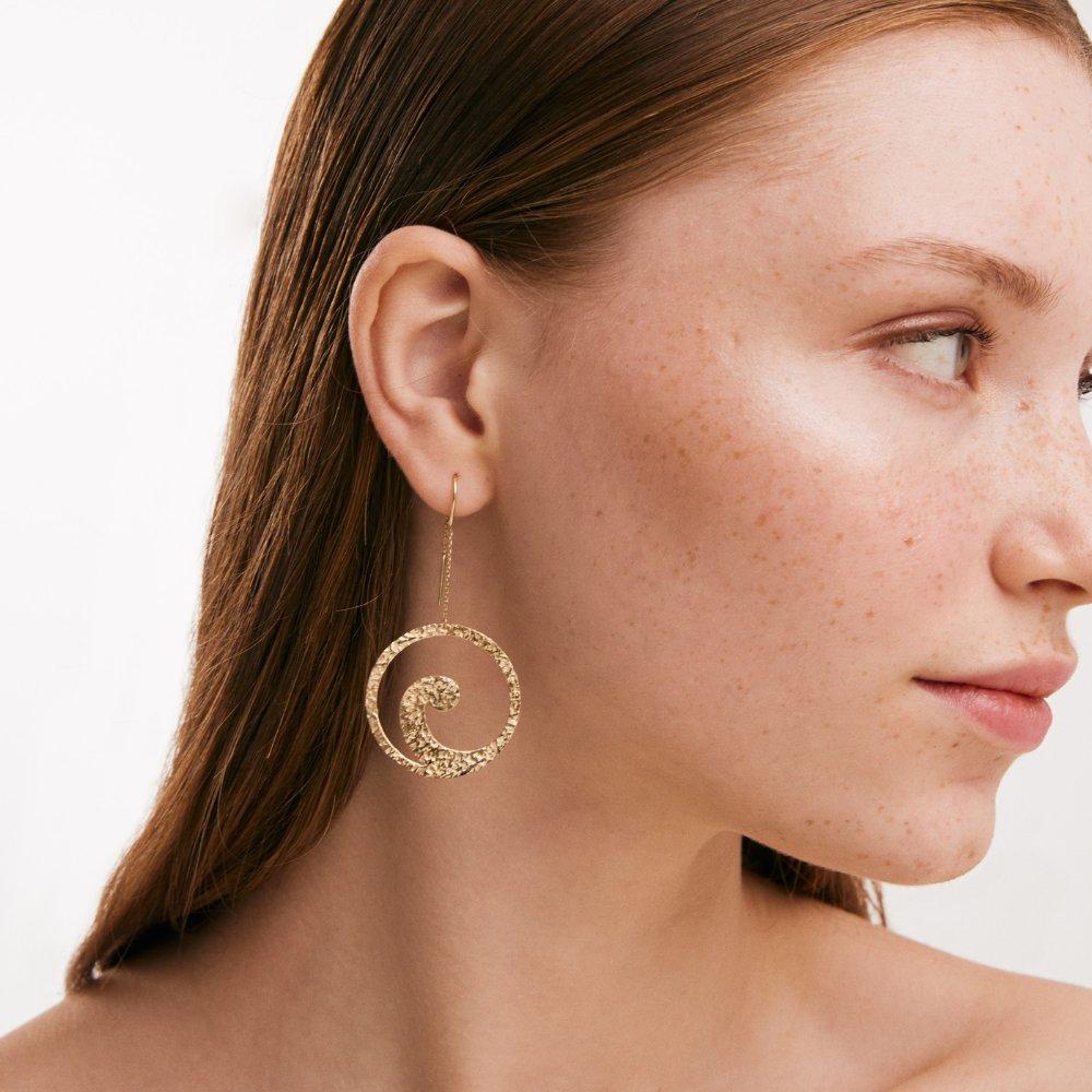 Hammered Wave Threader Earrings in 14K Solid Yellow Gold For Sale at ...