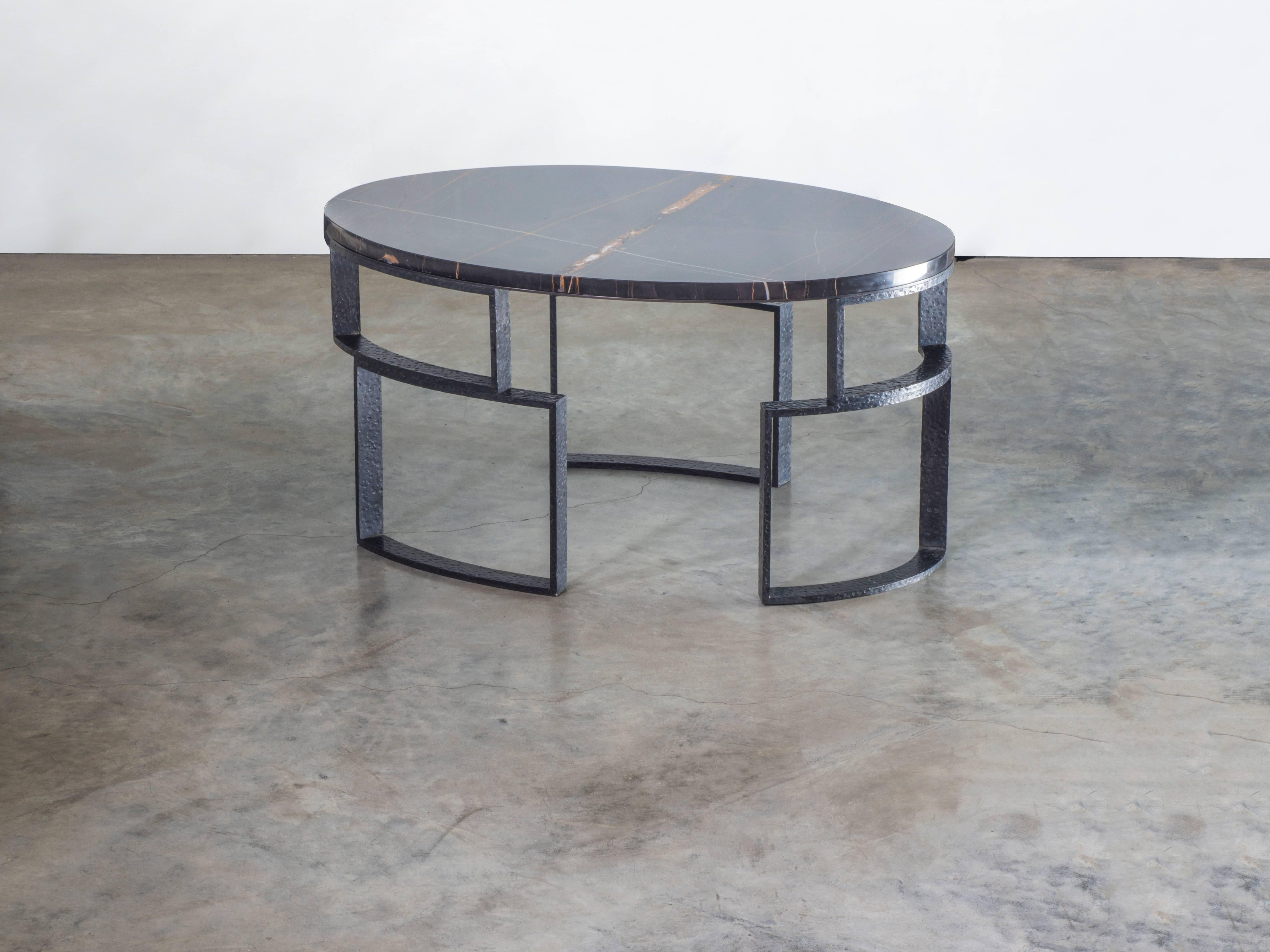 Contemporary Hammered Windows Ellipse Table with Noir Doré Top and Burnished Hammered Steel For Sale