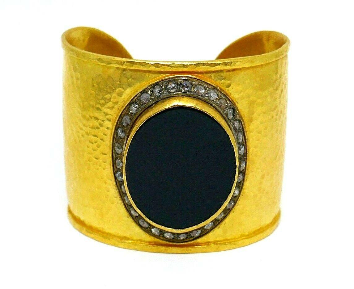 Hammered Yellow Gold Diamond Onyx Cuff Bracelet For Sale 5