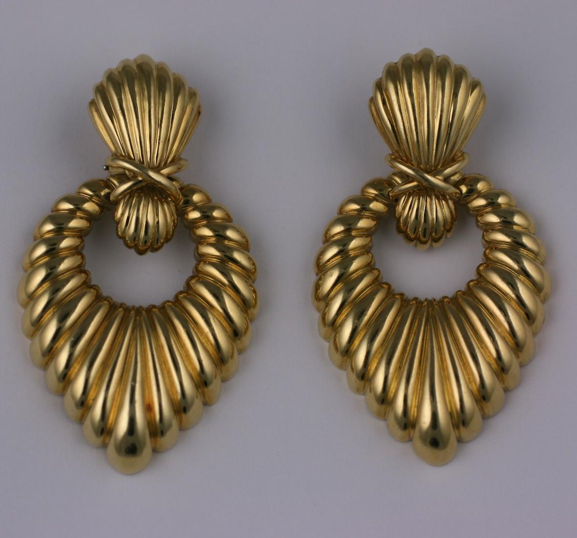 Hammerman Bros. ribbed gold articulated hoop earrings in 18k gold. Heavy in weight but well distributed with sturdy earclips, 1980's USA. 37.7 dwt. Very high quality and classic design. 1980's USA. 
Excellent condition.