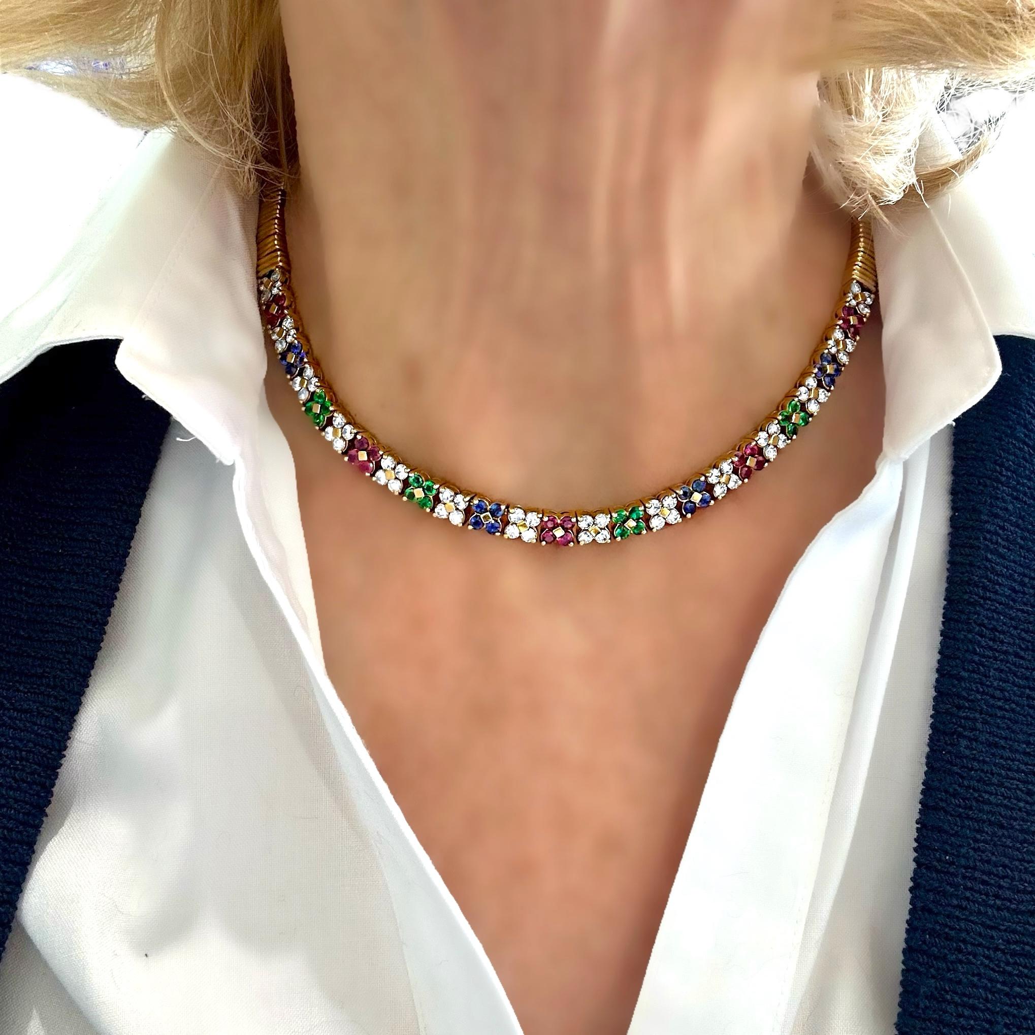 Hammerman Brothers Halskette aus 18 Karat Gold mit Diamanten, Smaragden, Rubinen und Saphiren Damen im Angebot