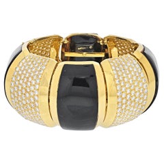 Hammerman Brothers 18K Yellow Gold 26 Carat Black Agate Large Bangle Bracelet